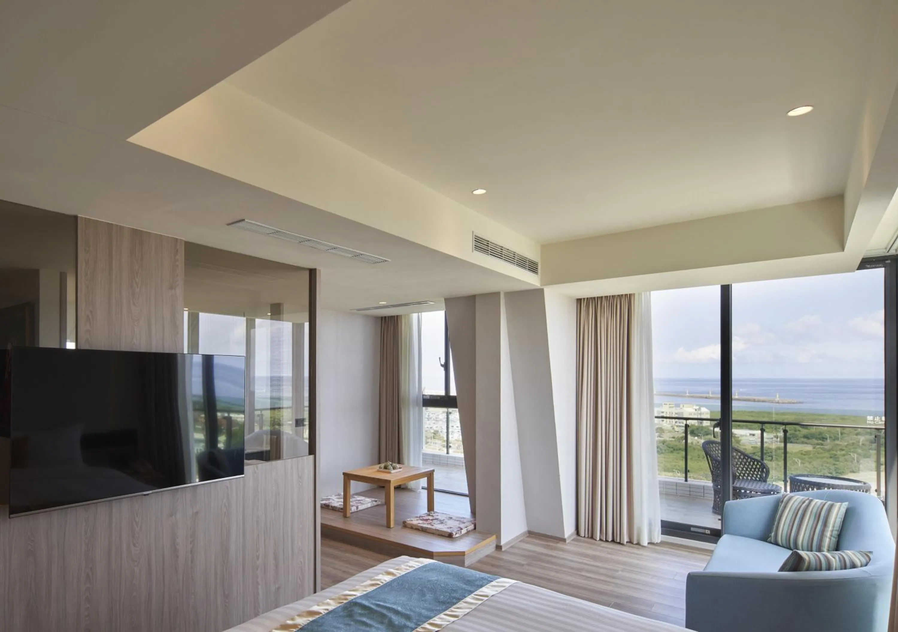 TV and multimedia in Lanyang Seaview Hotel