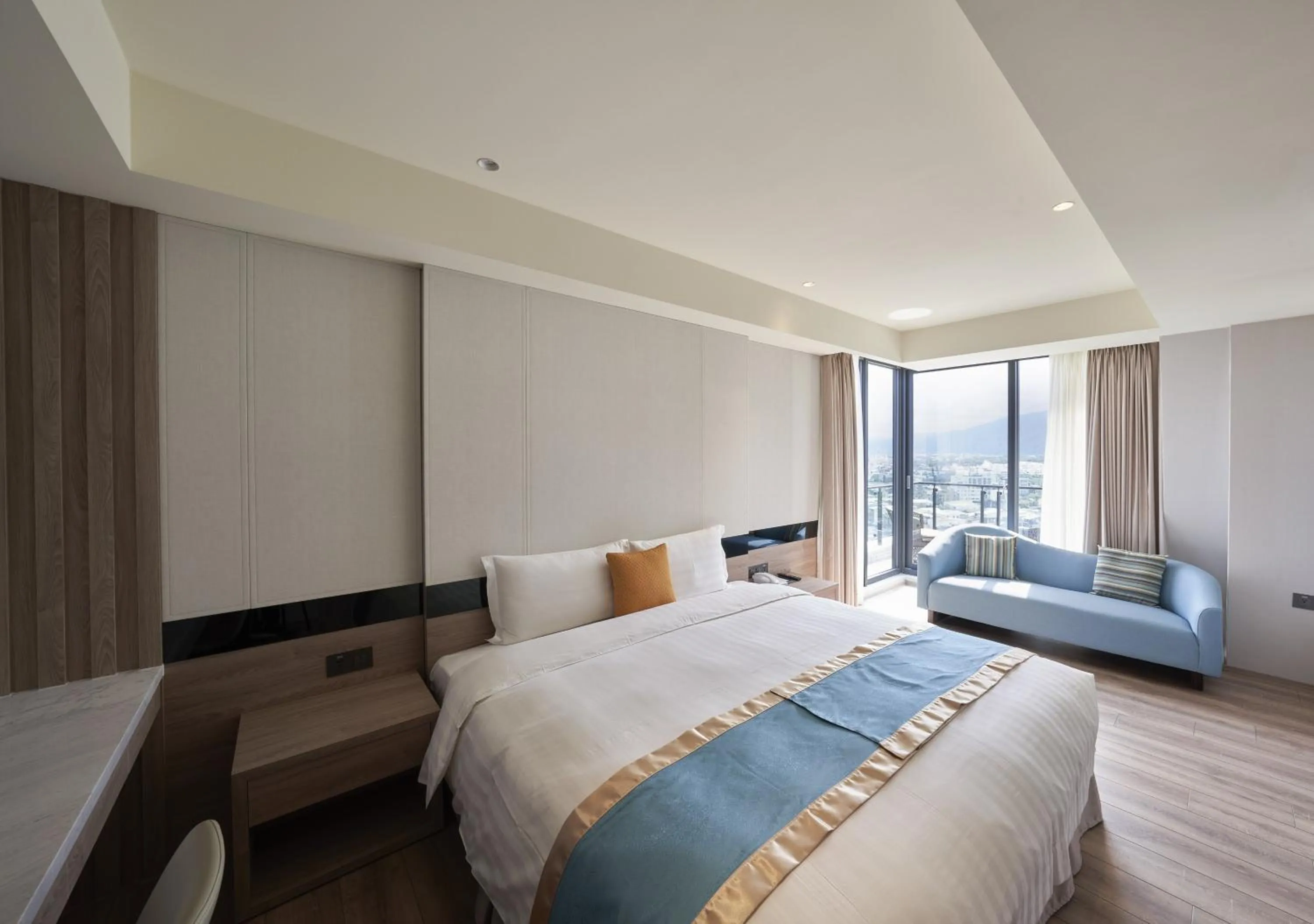 Bed in Lanyang Seaview Hotel