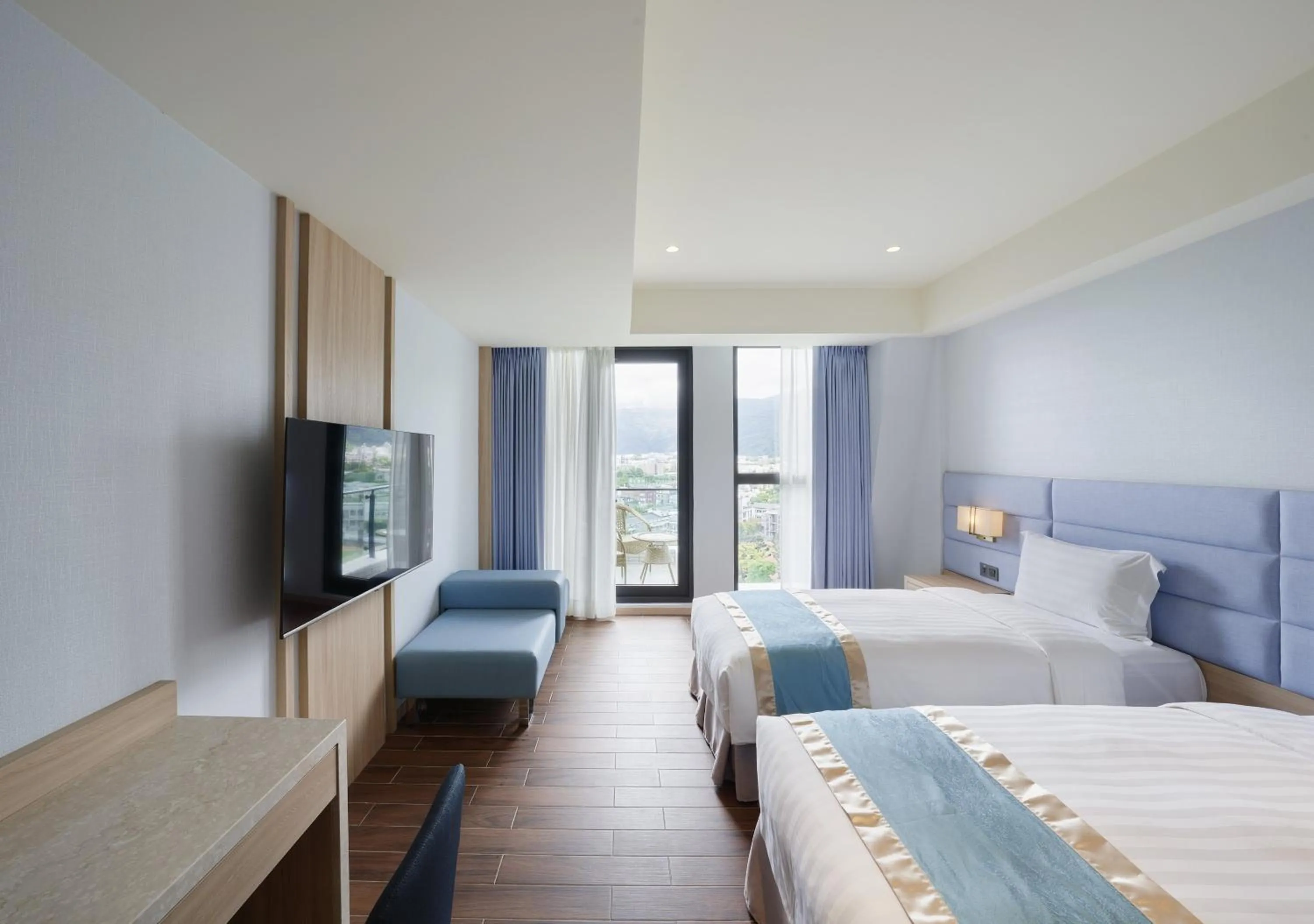 TV and multimedia, Bed in Lanyang Seaview Hotel