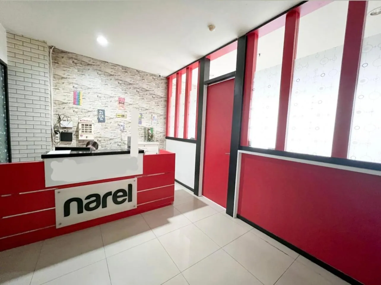 Lobby or reception in OYO 93828 Apartemen Tamansari Panoramic By Narel Room