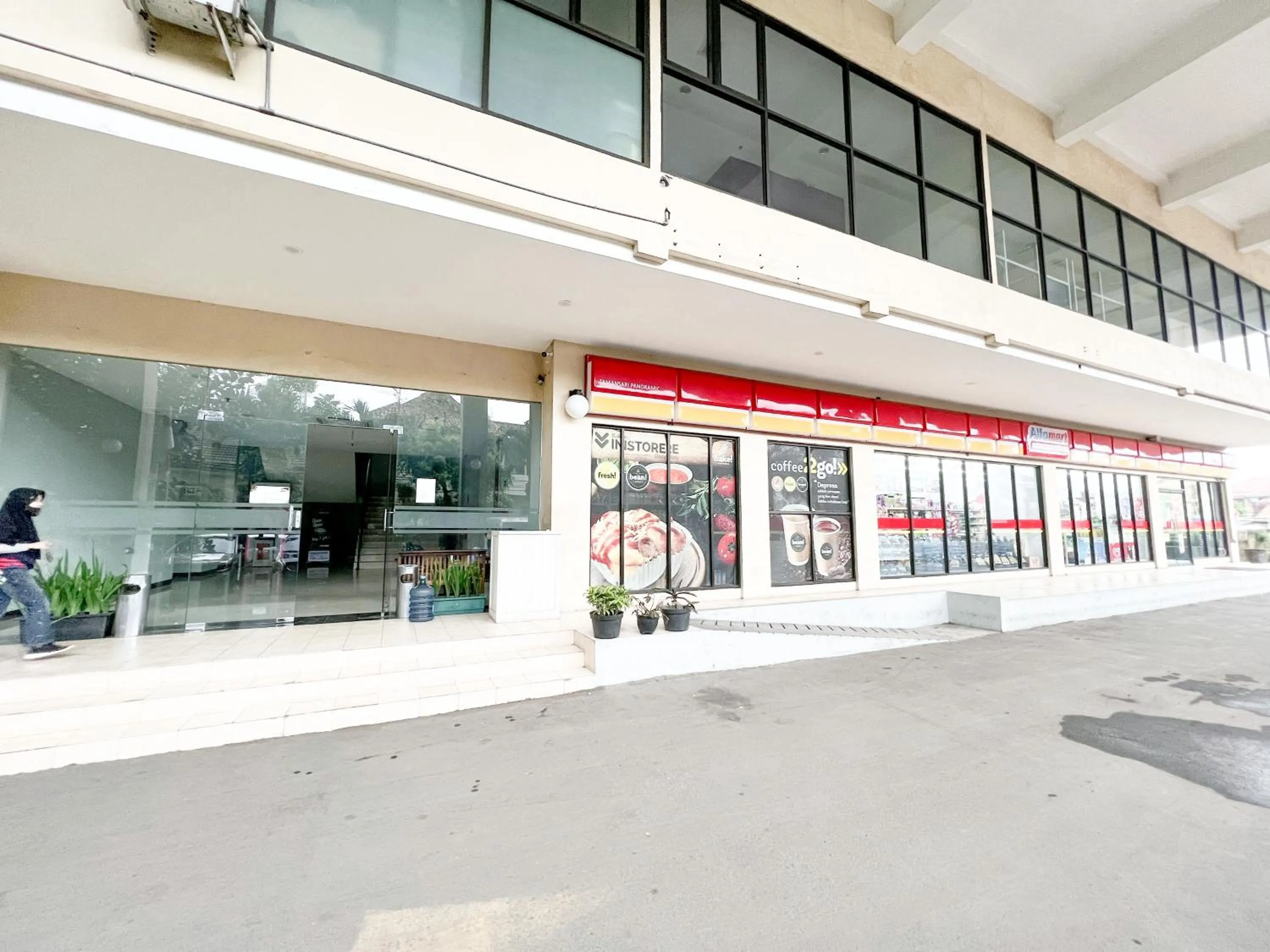 OYO 93828 Apartemen Tamansari Panoramic By Narel Room