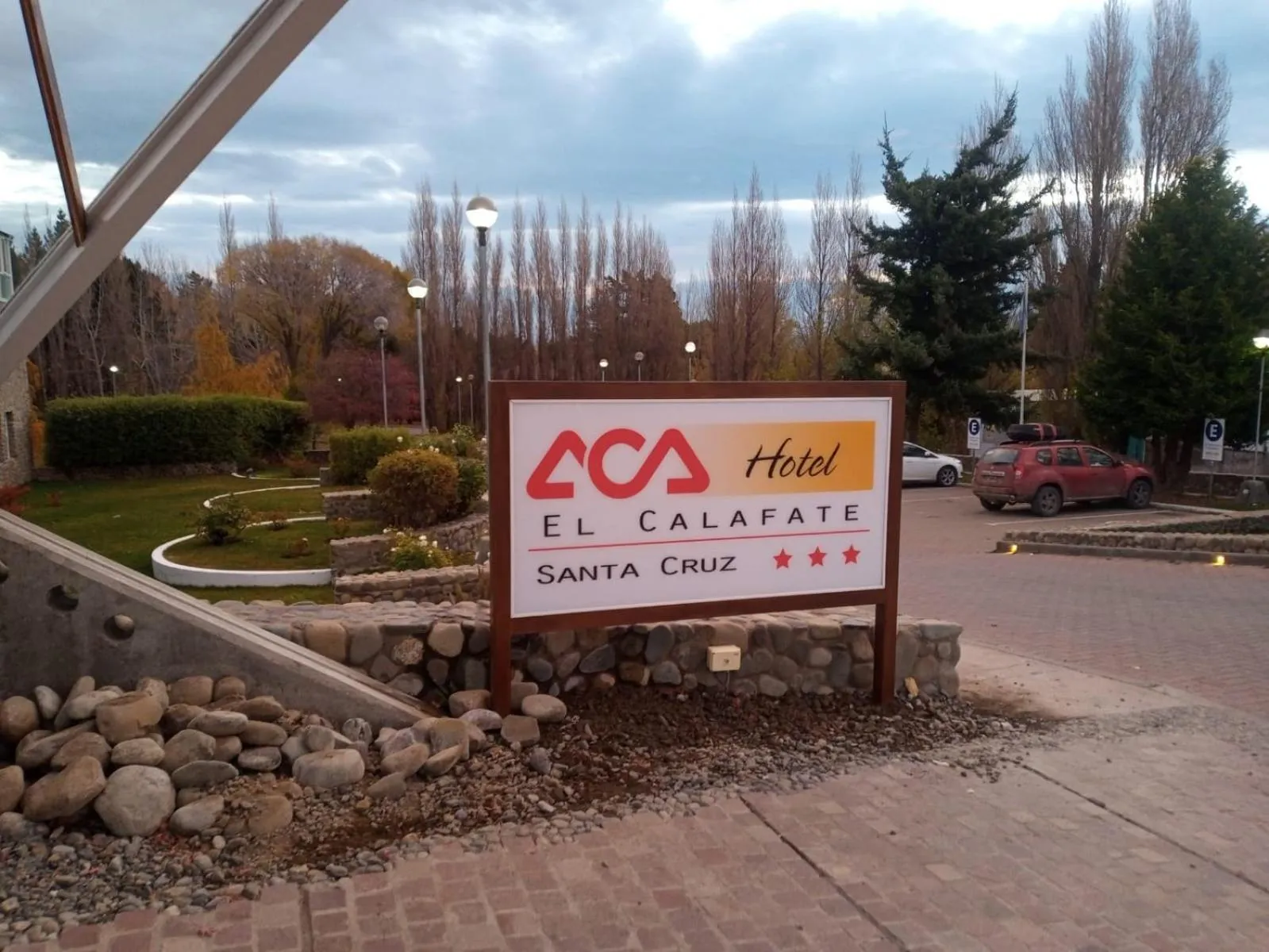Property logo or sign in Hotel ACA El Calafate