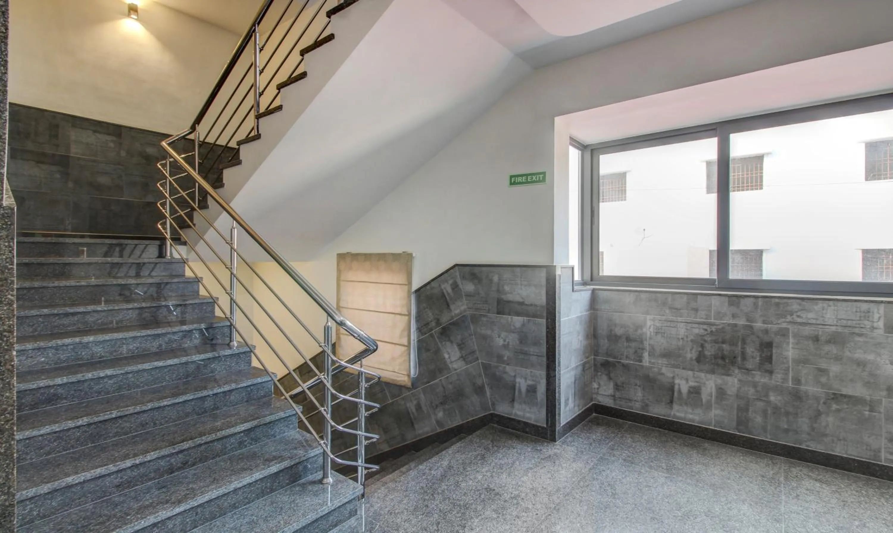 Lobby or reception in Treebo Sampradaya Bistro, Mailasandra