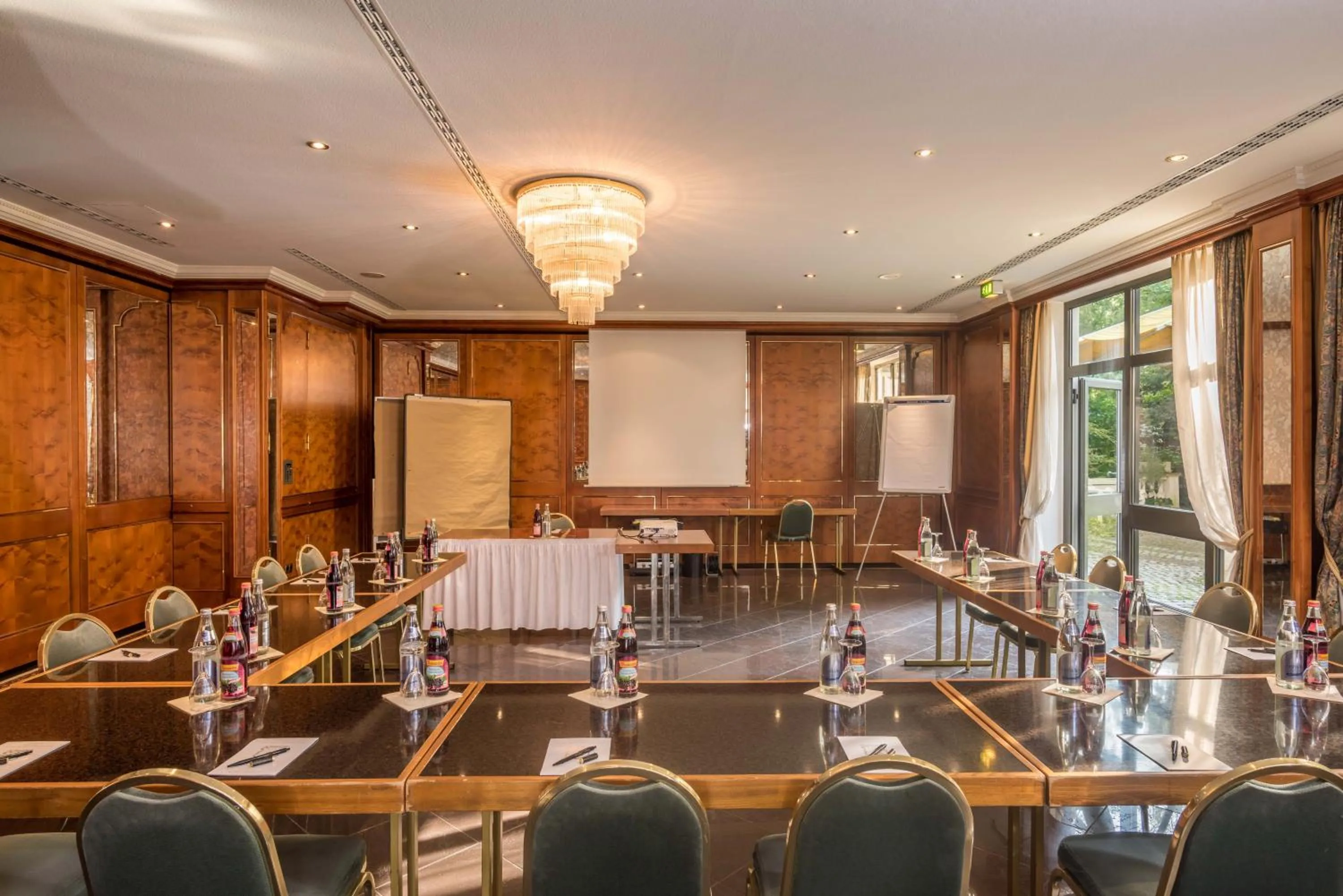 Meeting/conference room in Hotel am Schlosspark