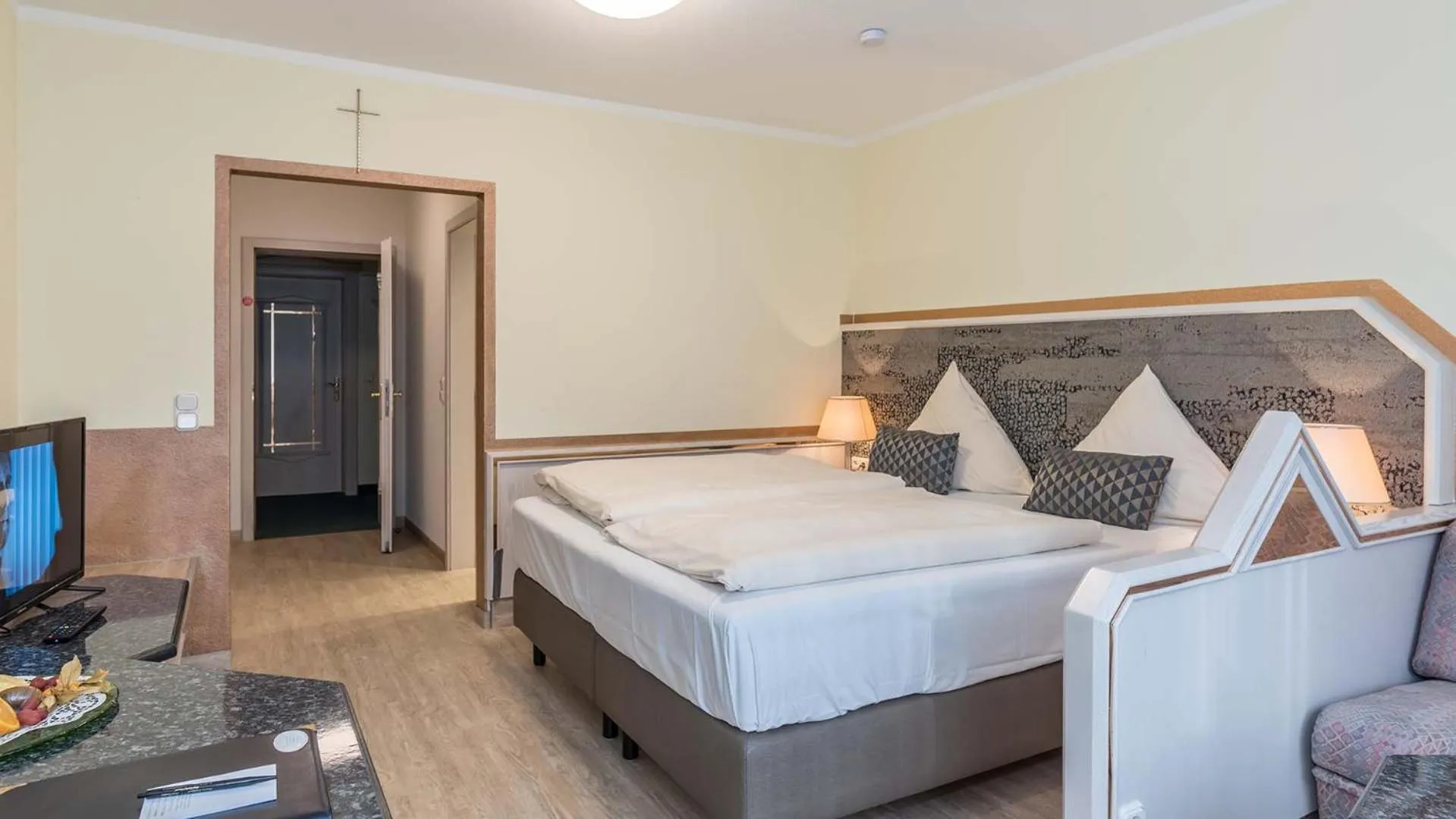 Bed in Hotel am Schlosspark