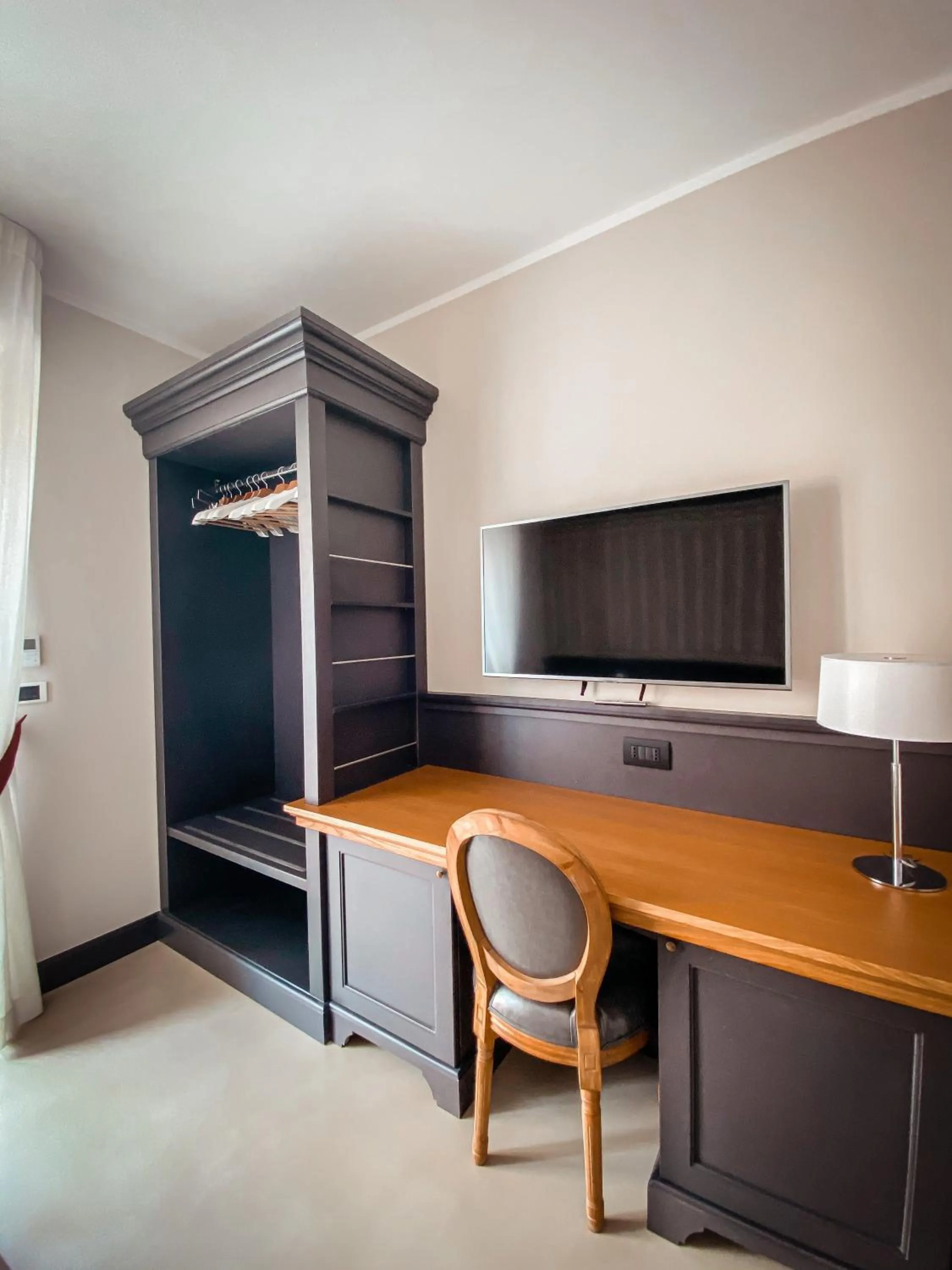 TV and multimedia in MH HOTEL VARAZZE