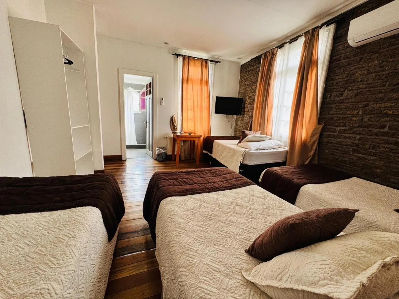 Bedroom, Bed in Hotel Casa Lyon