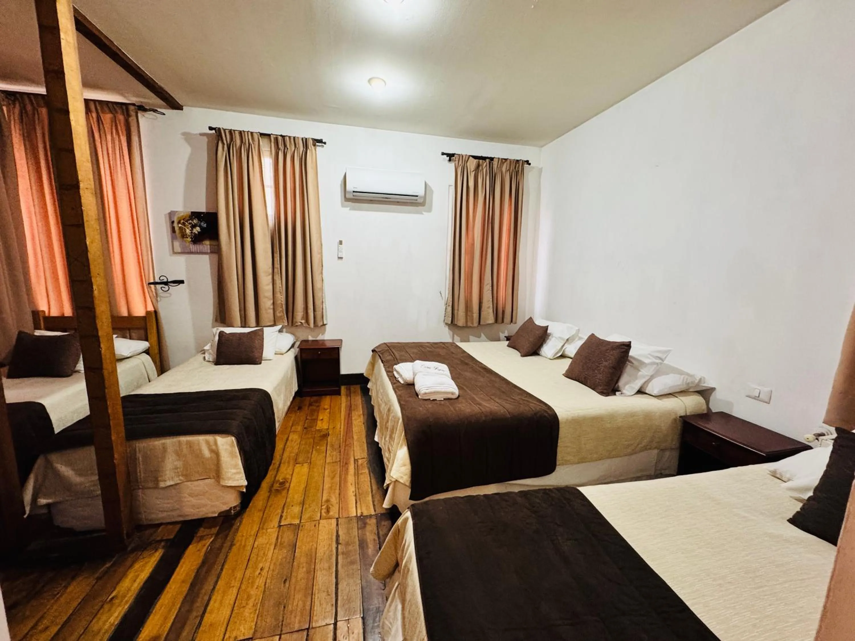 Bedroom, Bed in Hotel Casa Lyon