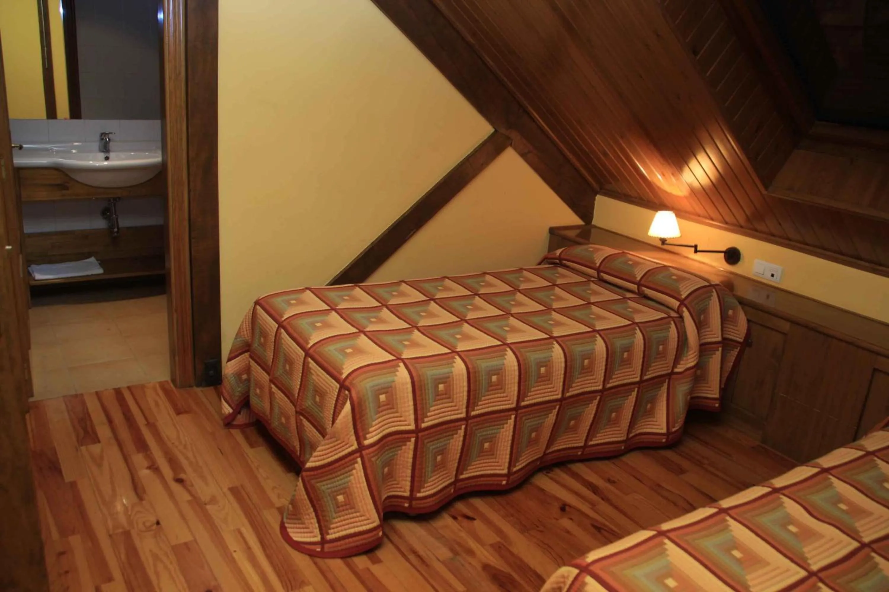 Photo of the whole room, Bed in Hotel, Bungalows y Camping Viu