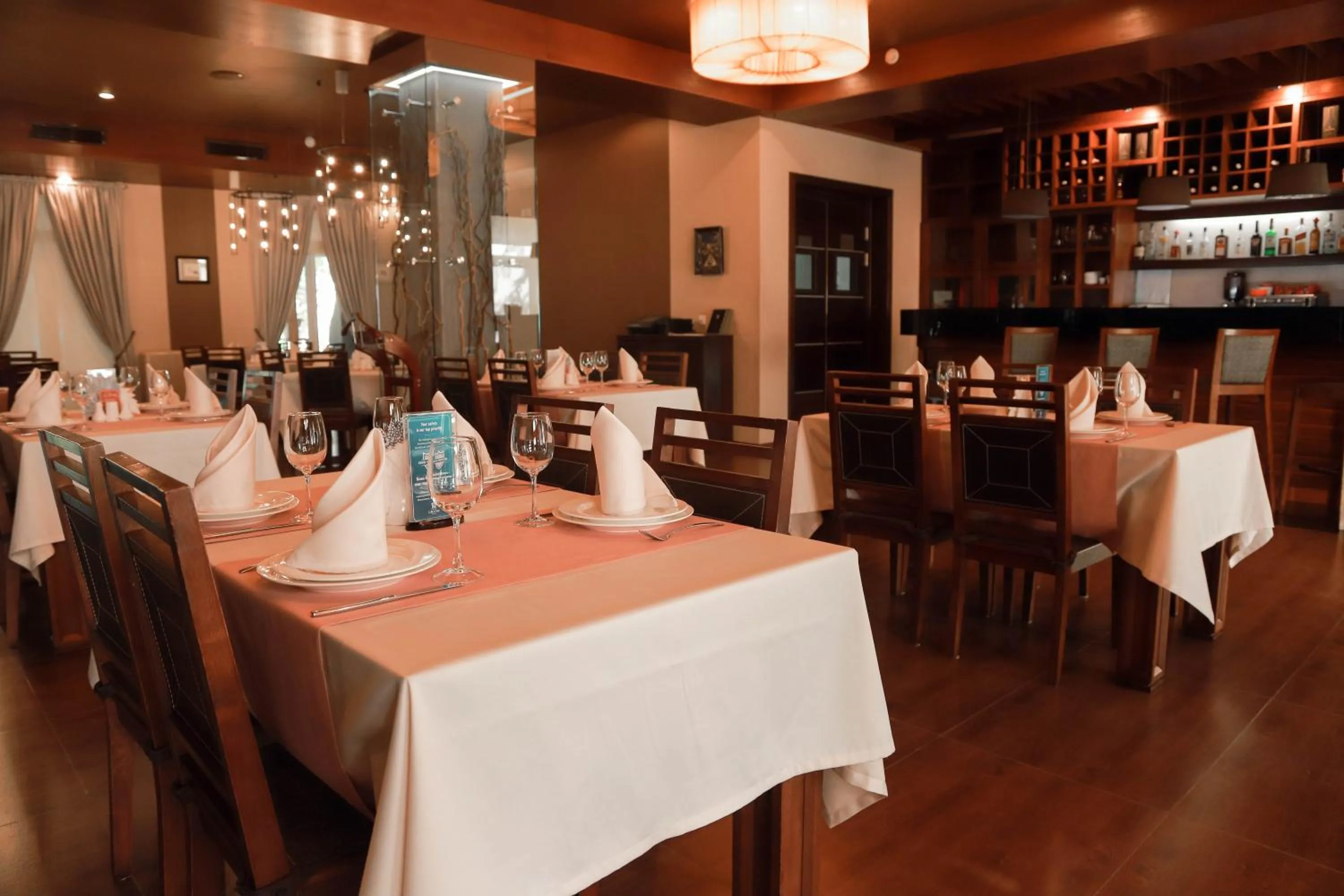 Restaurant/places to eat in Grand M Hotel