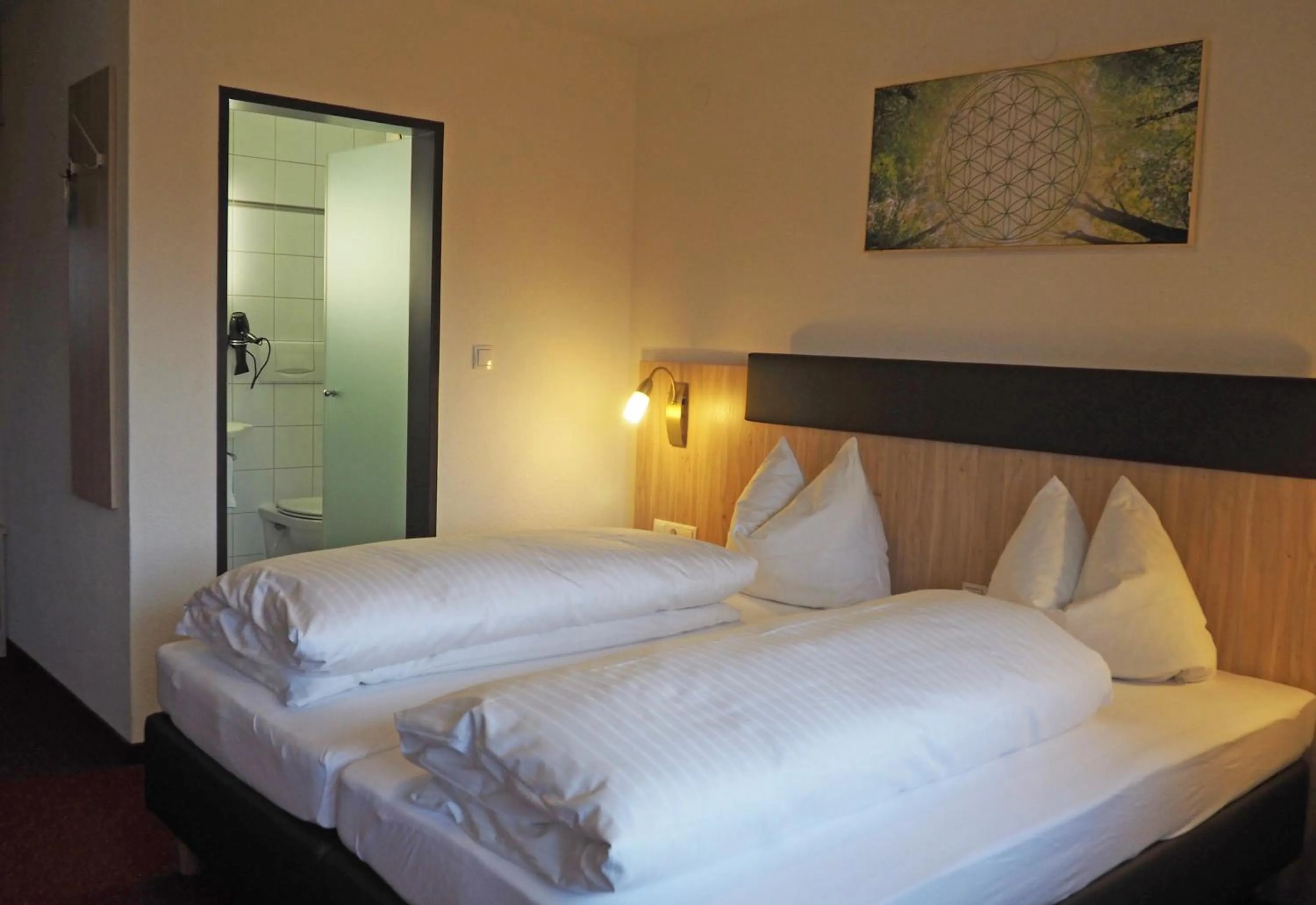 Photo of the whole room, Bed in Hotel Restaurant Rössle