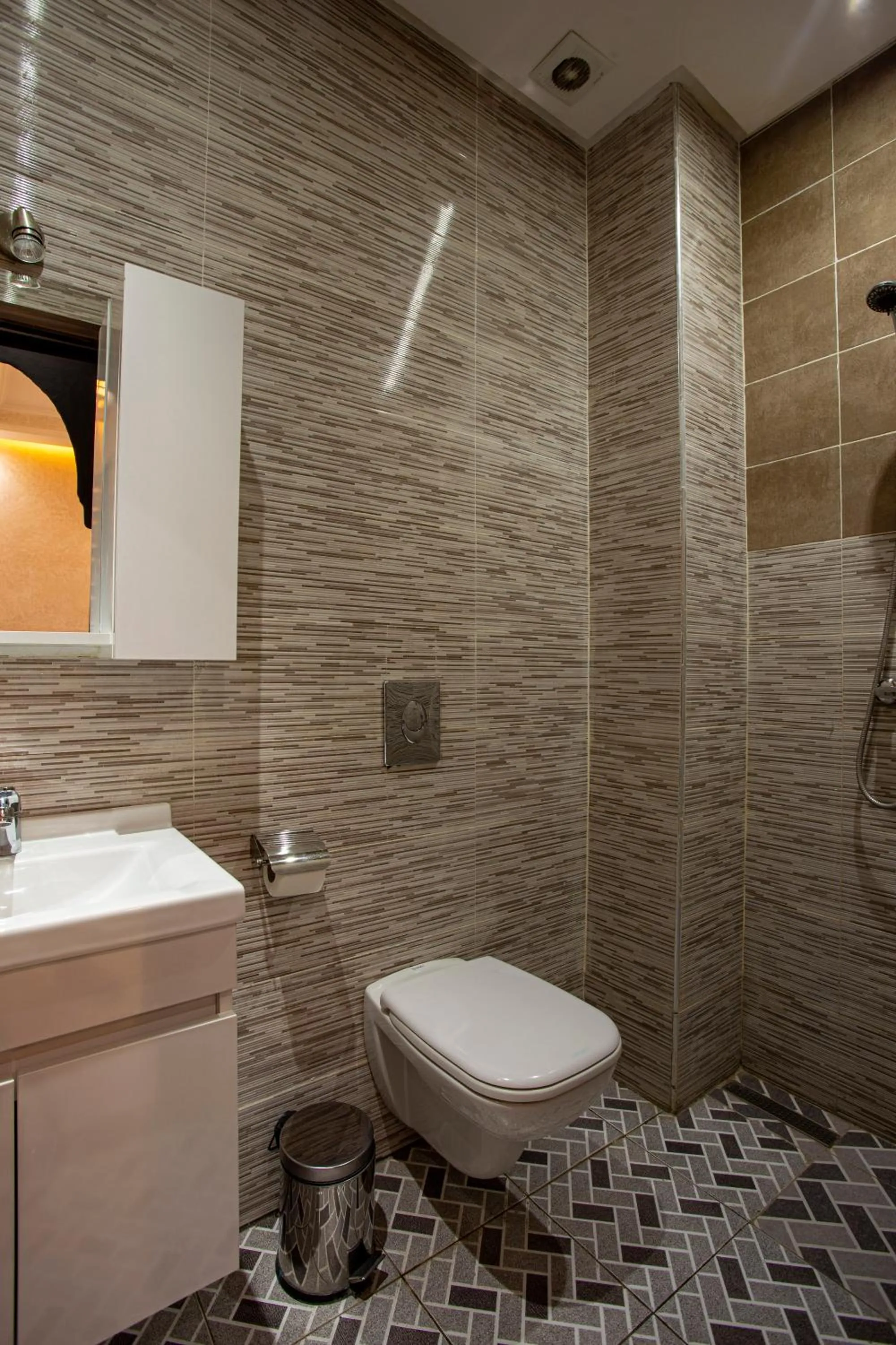 Shower in Riad Alice Terrace & Spa