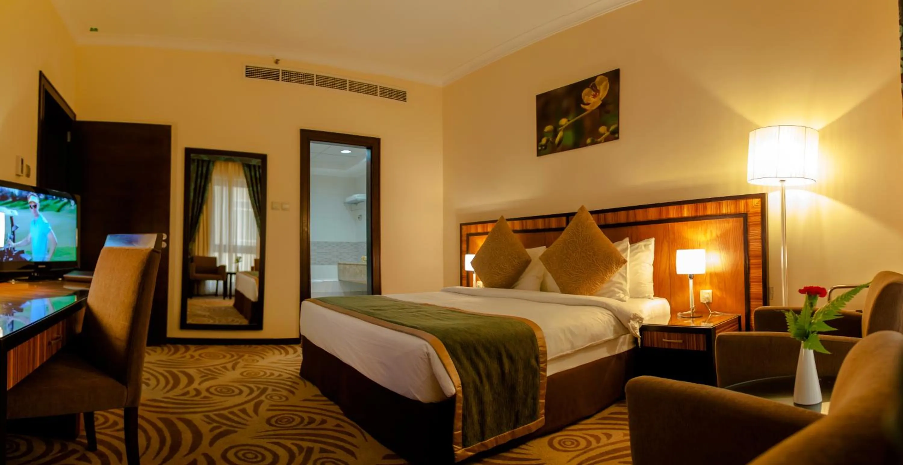 Bedroom, Bed in Al Majaz Premiere Hotel Apartments