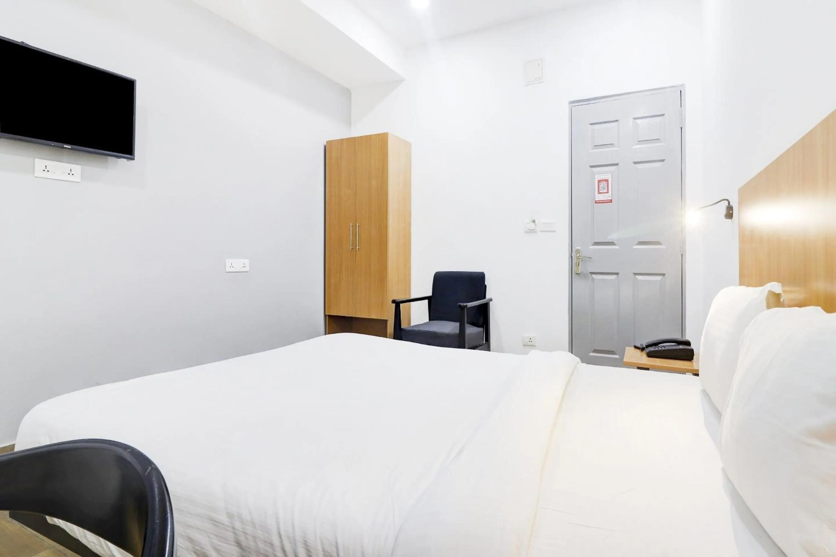 Bedroom in Townhouse Madhapur Near Shilparamam