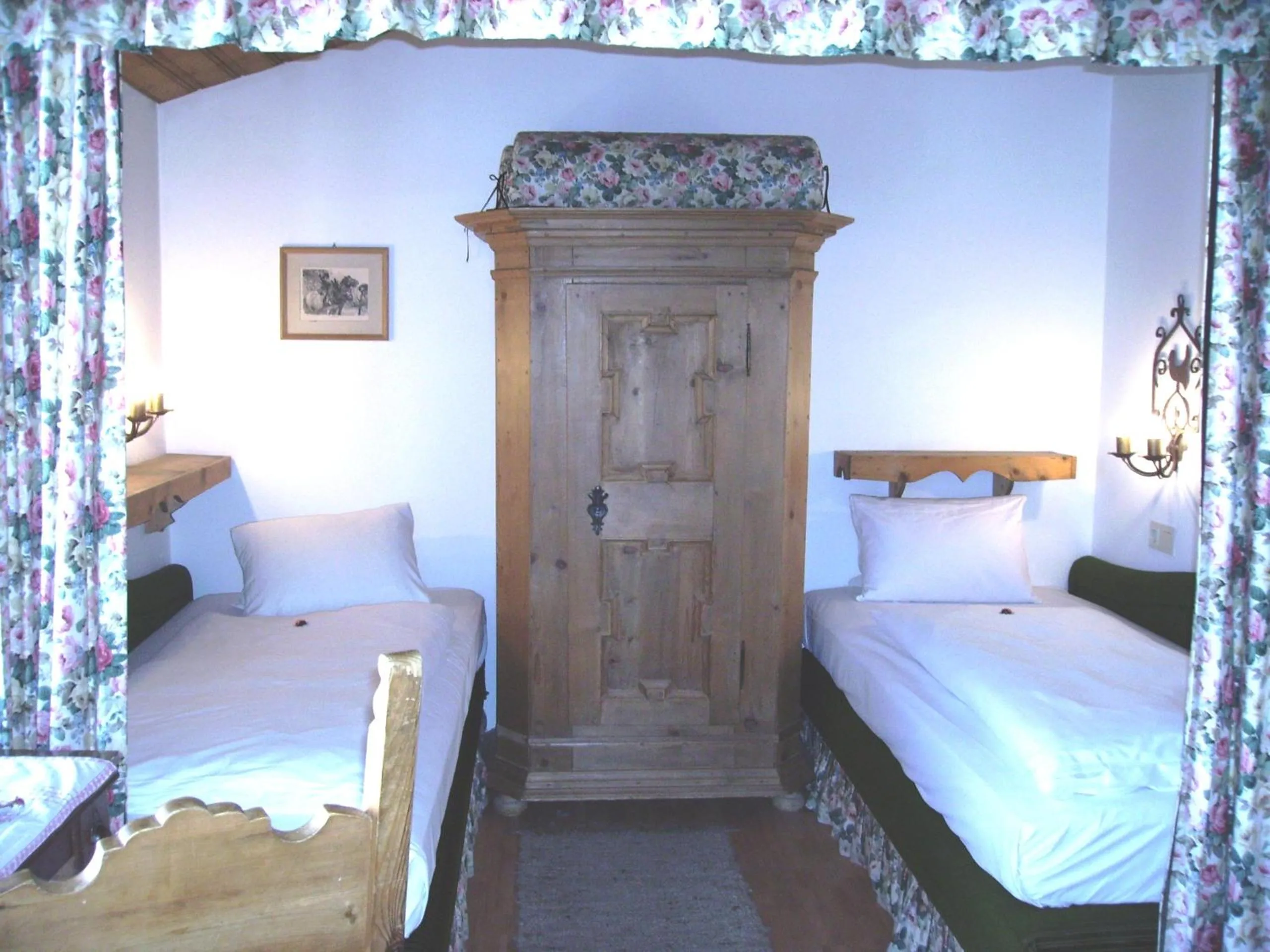 Bedroom, Bed in Alp Art Hotel Götzens