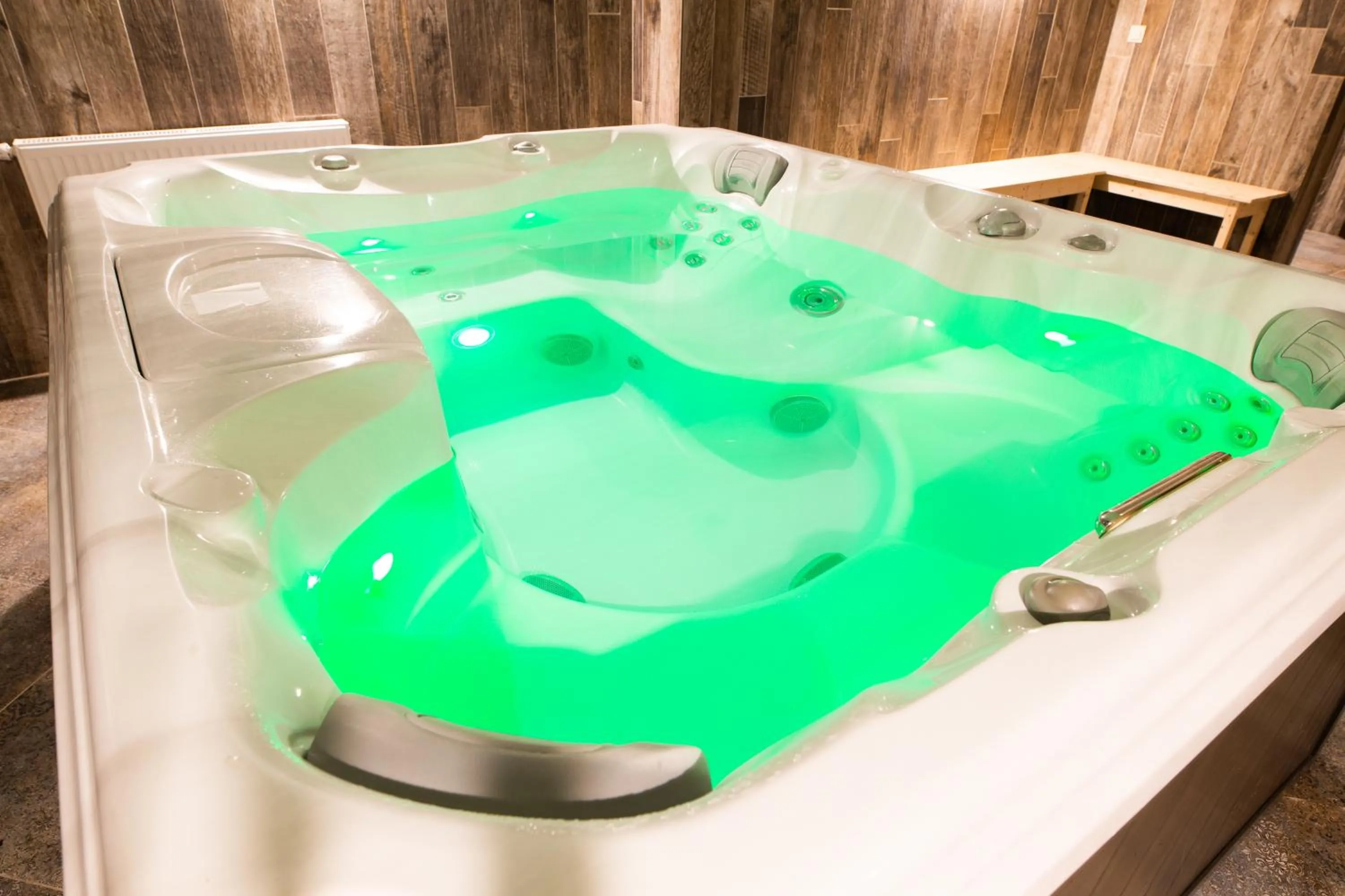 Hot Tub in Beskidzkie Tarasy