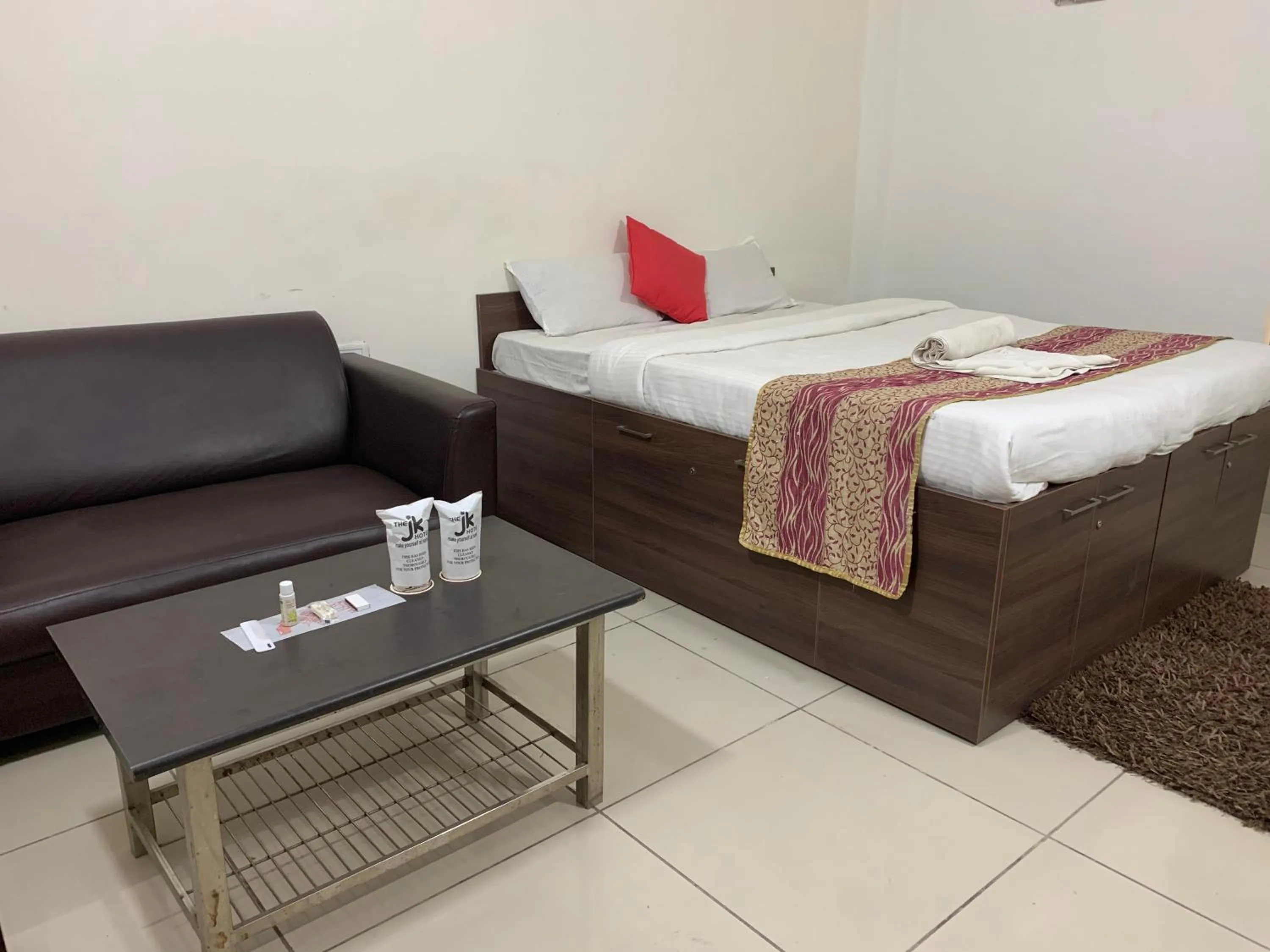 Bed in JK Rooms 147 Lions - Koradi Nagpur