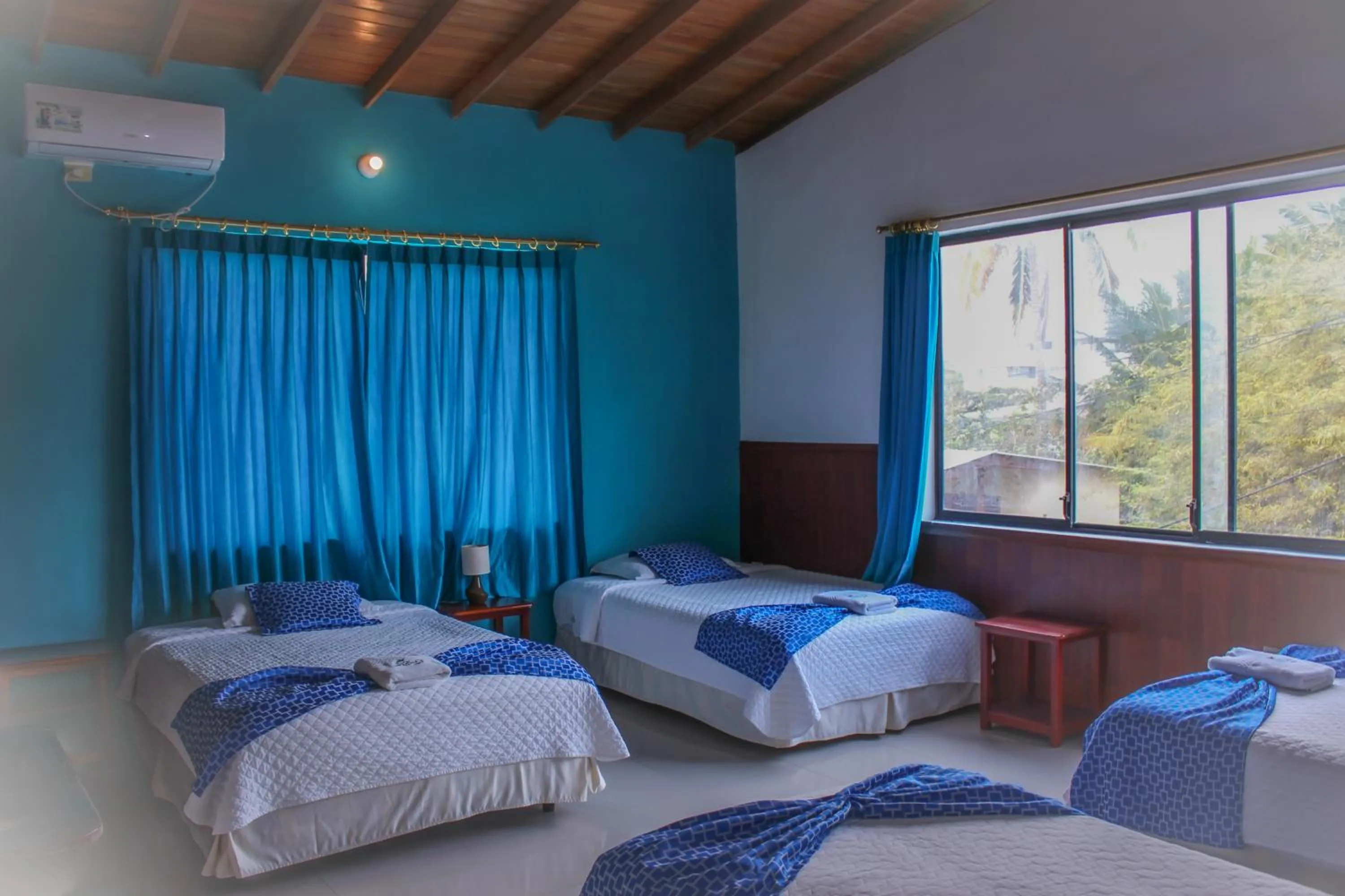 Bedroom, Bed in Hotel LA GRAN TORTUGA - ᯤ STARLINK