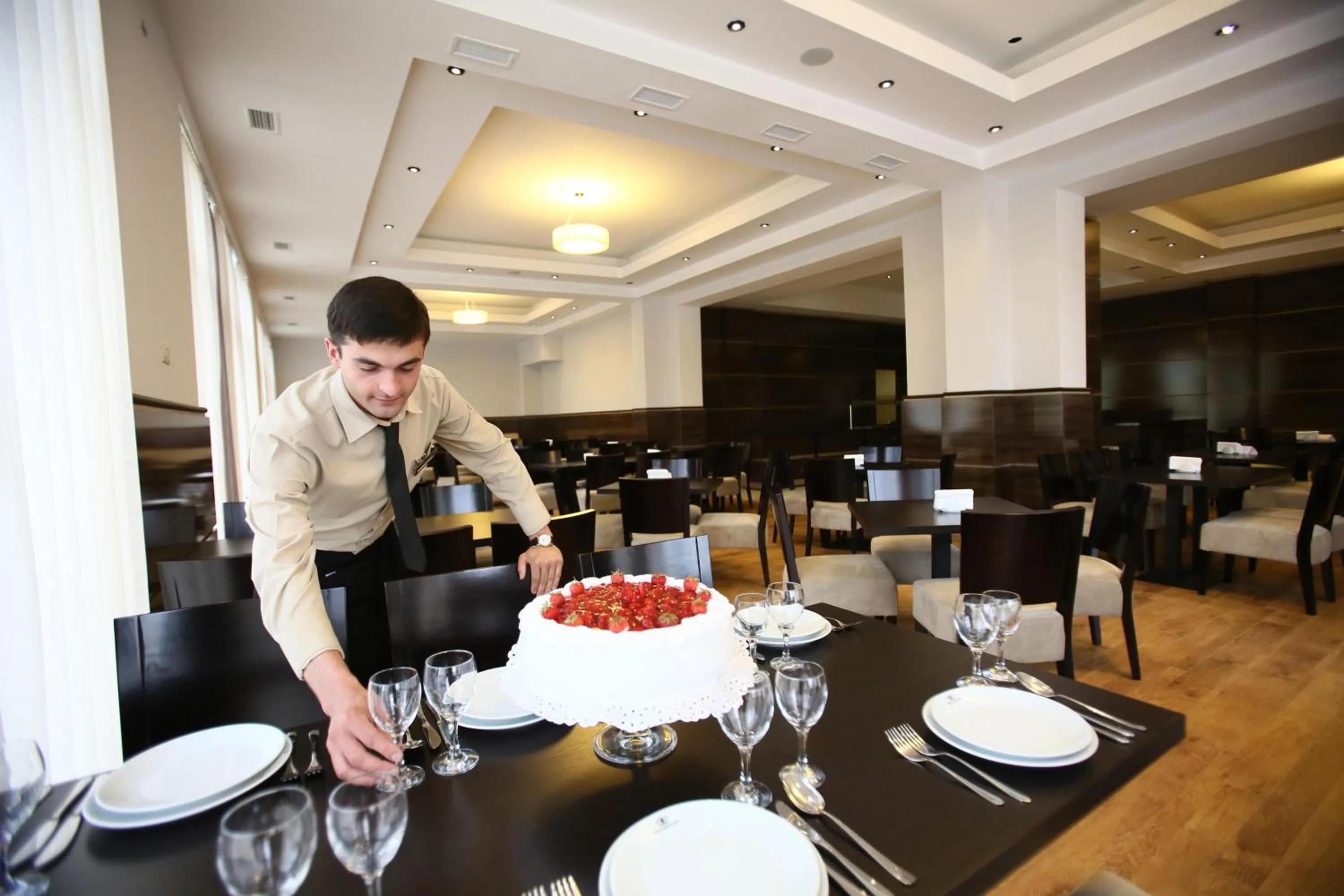 Restaurant/places to eat in Tskaltubo Plaza Hotel