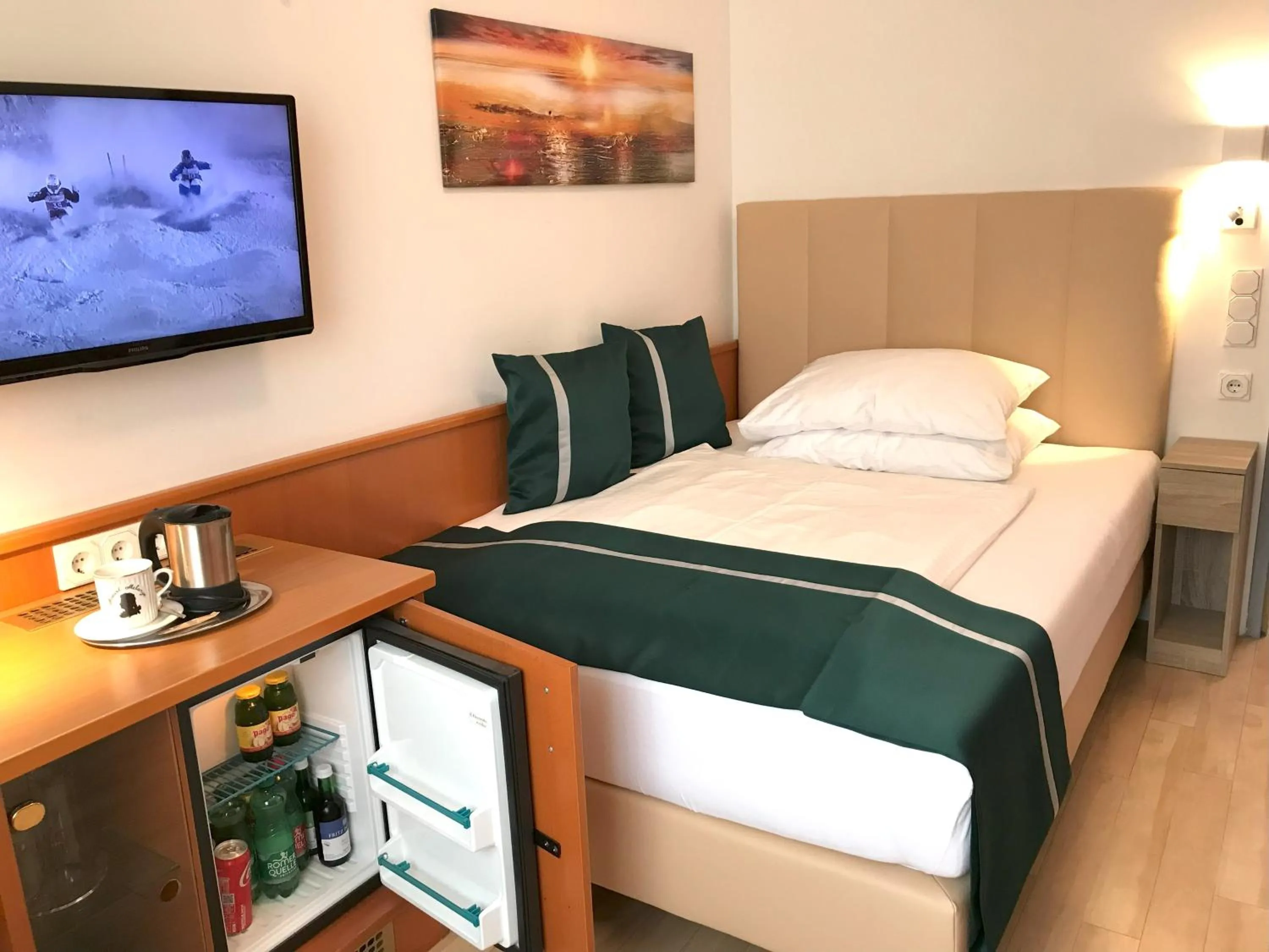 Bed in City Hotel Albrecht