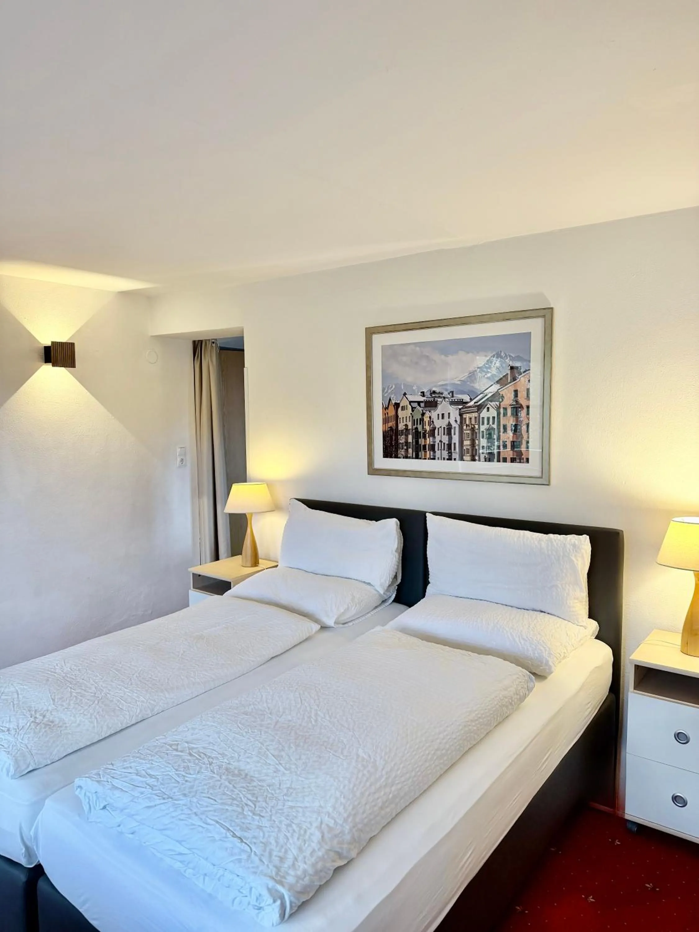 Bed in Hotel Sonnenhof - bed & breakfast & appartements