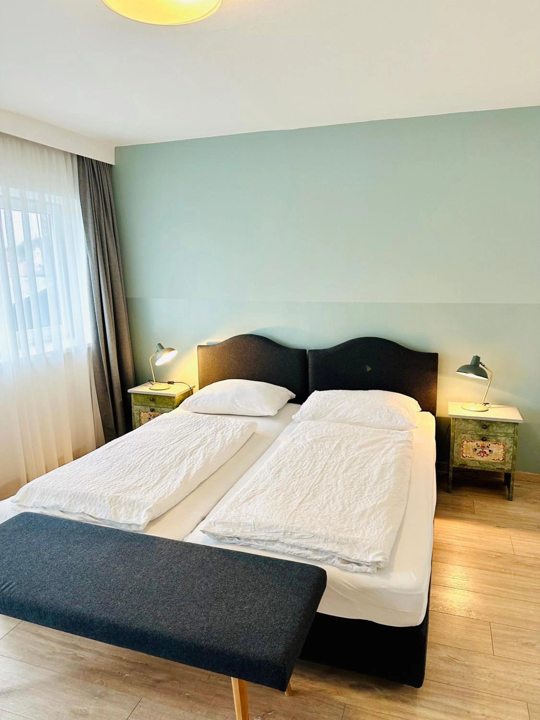 Bed in Hotel Sonnenhof - bed & breakfast & appartements