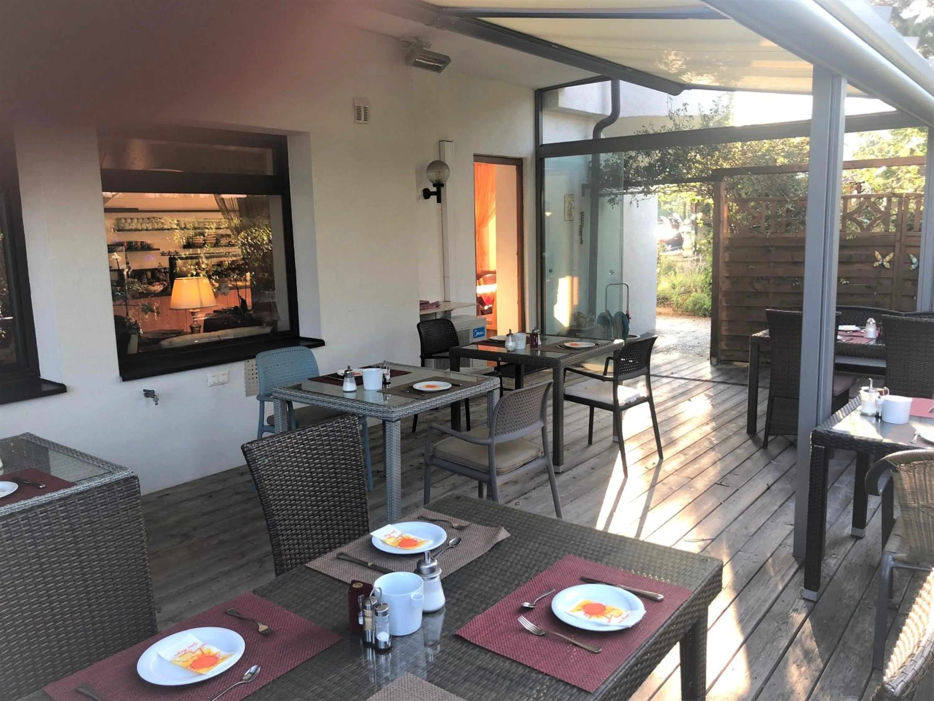 Balcony/Terrace in Hotel Sonnenhof - bed & breakfast & appartements