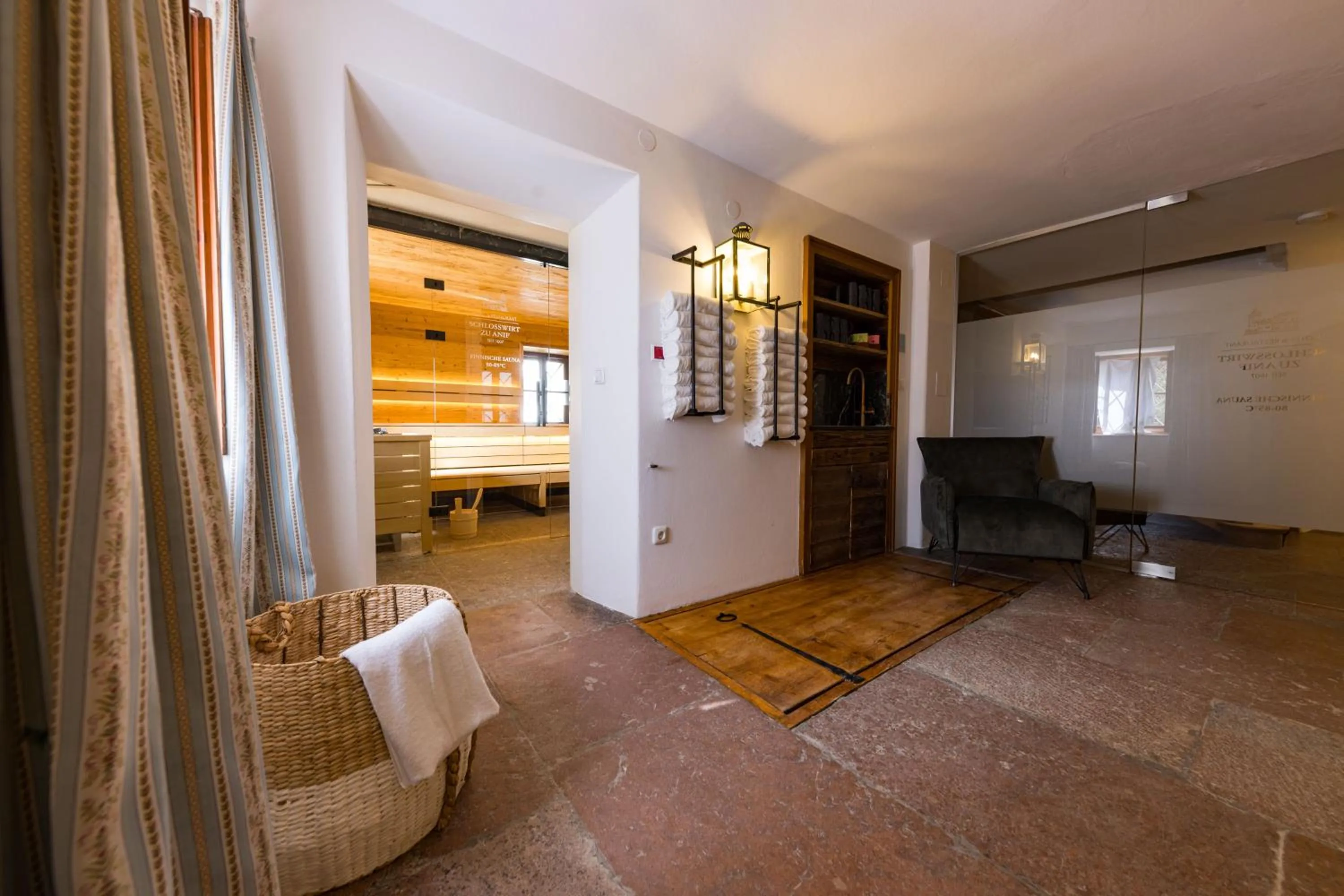 Sauna in Der Schlosswirt zu Anif - Biedermeierhotel und Restaurant