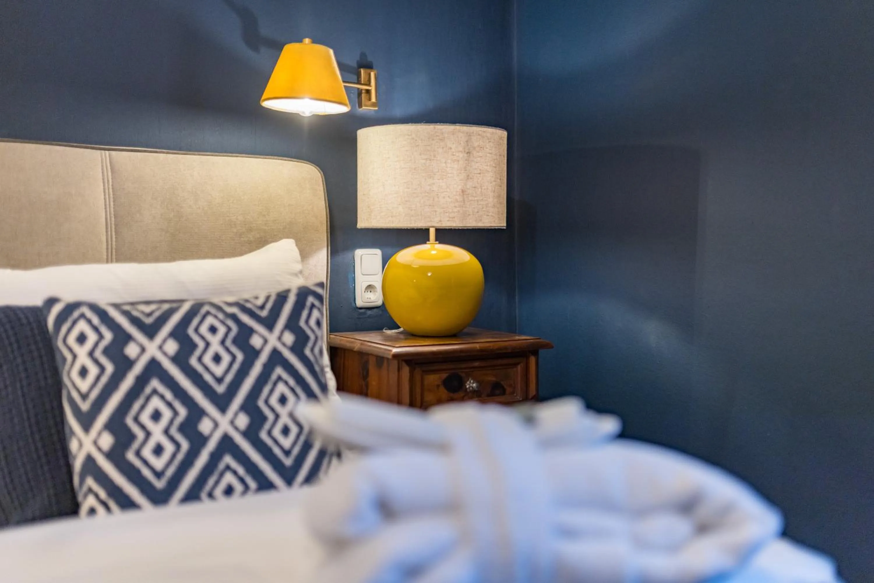 Bed in Der Schlosswirt zu Anif - Biedermeierhotel und Restaurant