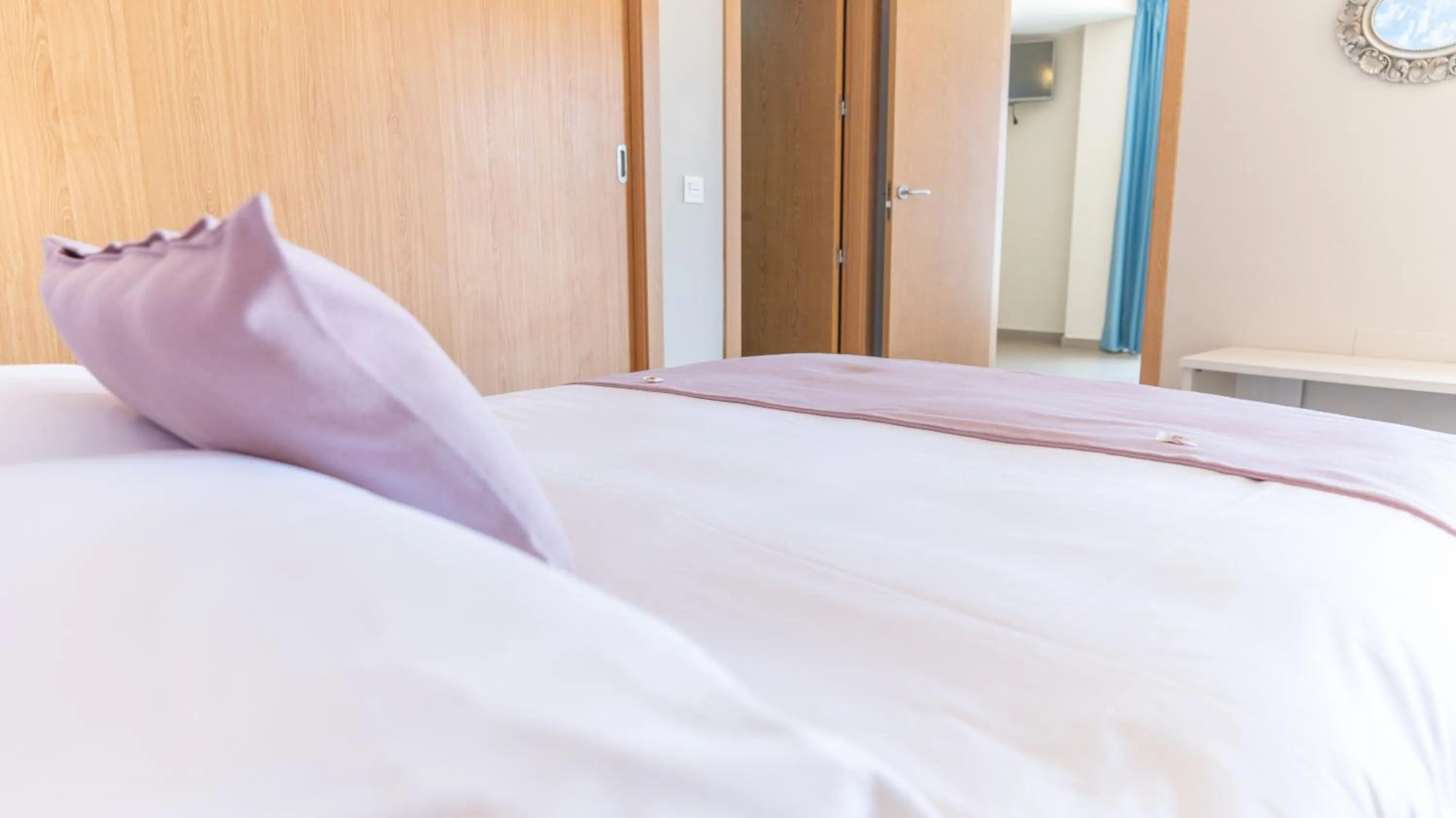 Bed in Hotel Mainare Playa