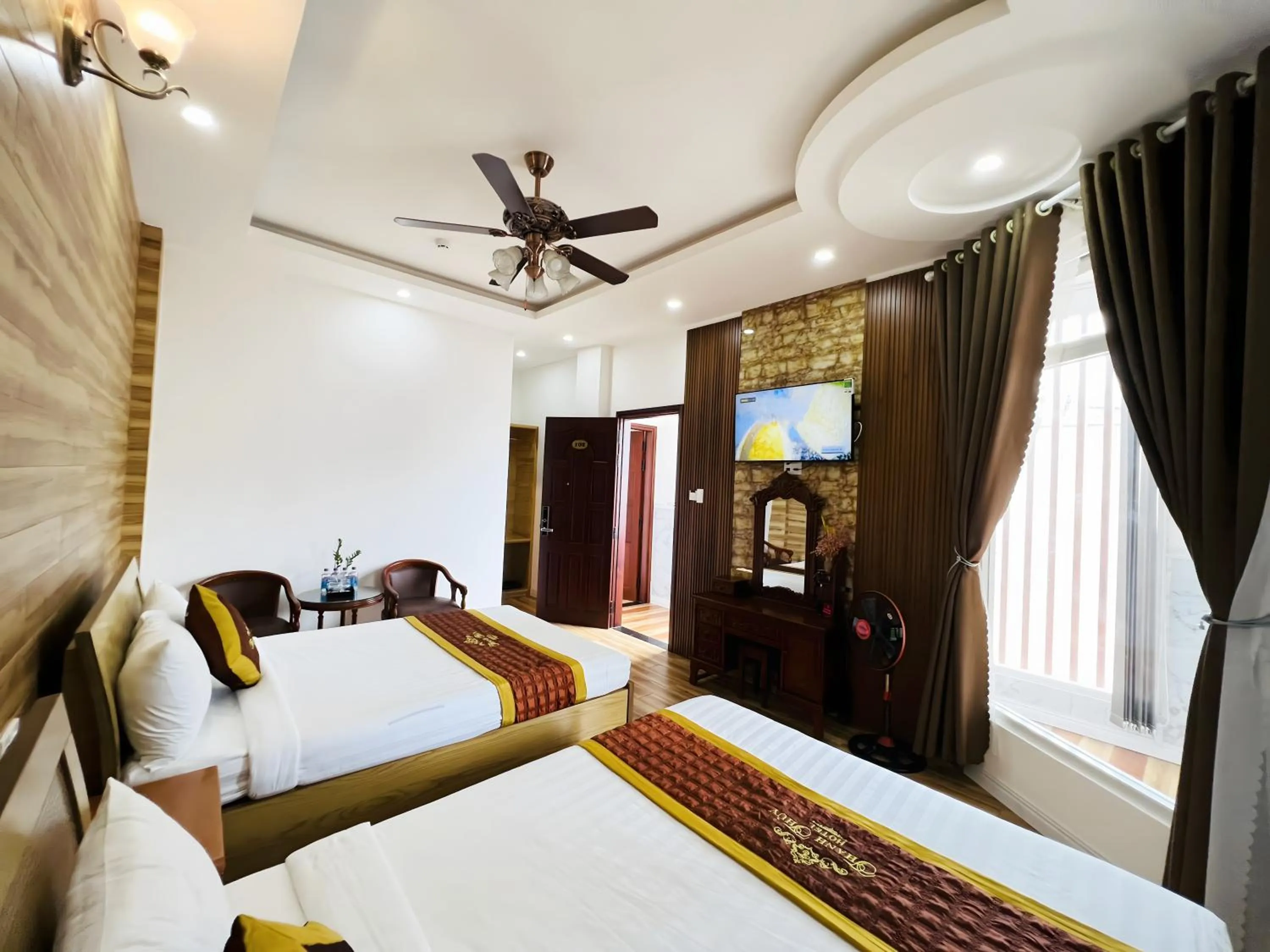 Communal lounge/ TV room, Bed in Thanh Thuy Hotel