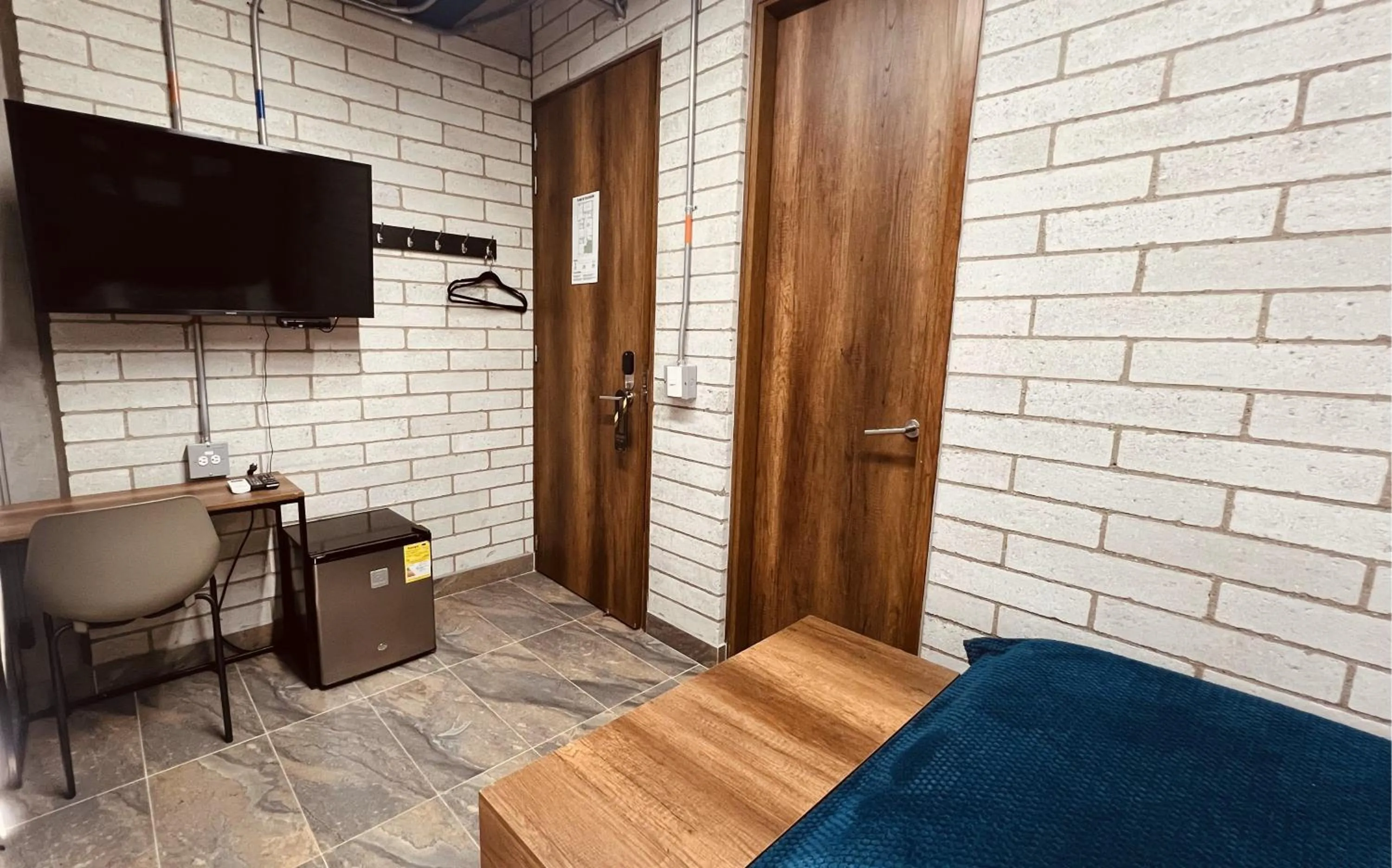 TV and multimedia in Manila Hotel Boutique