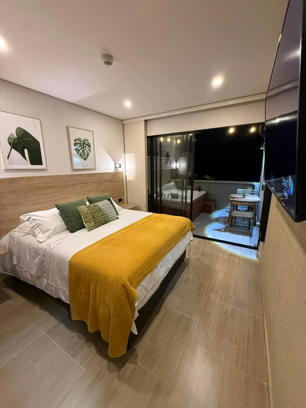 Bed in Manila Hotel Boutique