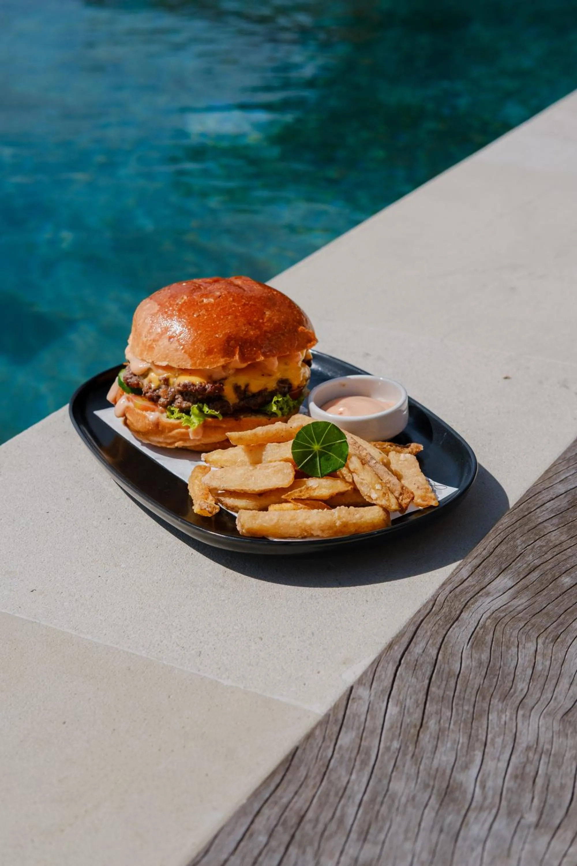 Giriwood Hotel & Villa