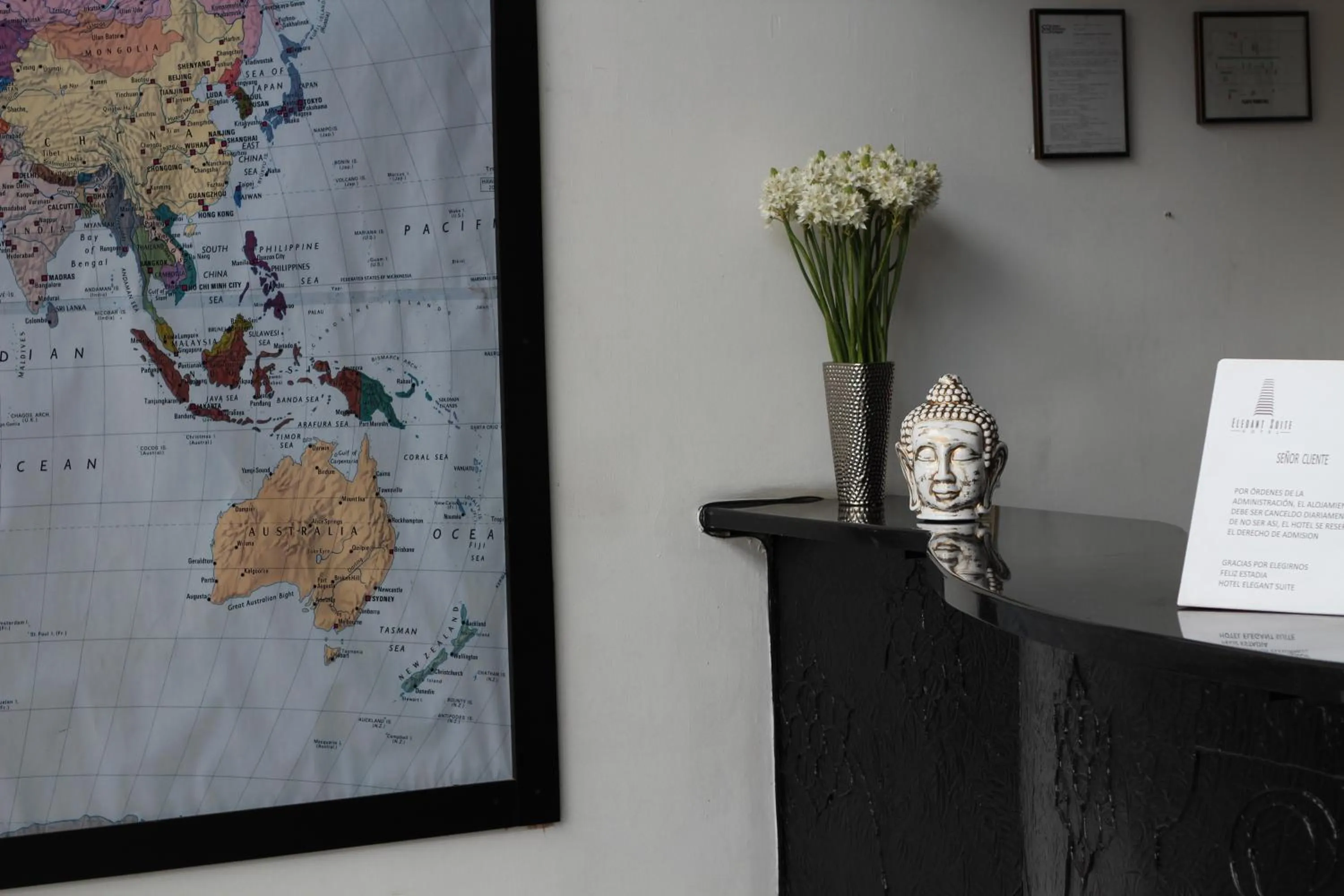 Lobby or reception in Hotel Elegant Suite