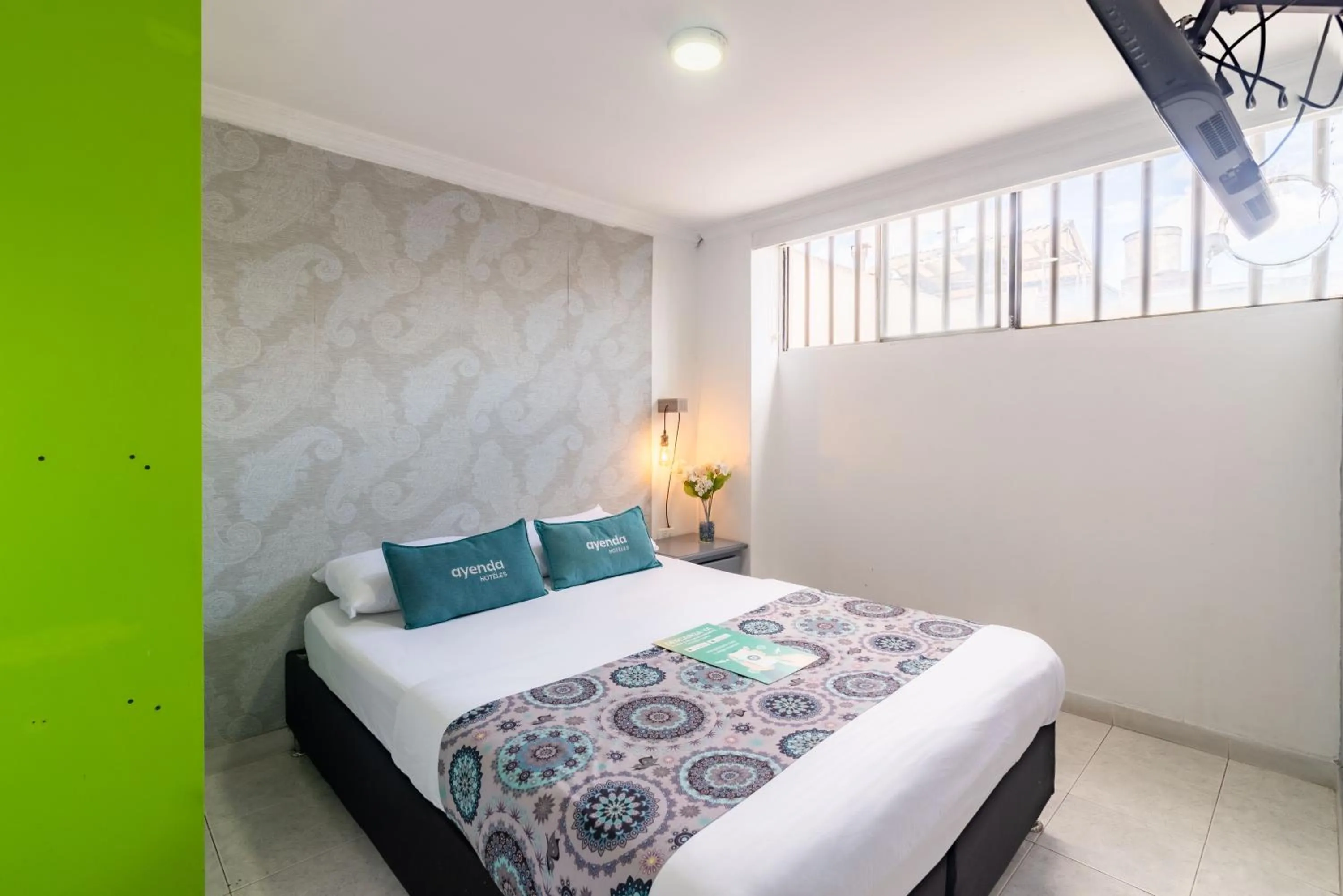 Bed in Hotel Elegant Suite