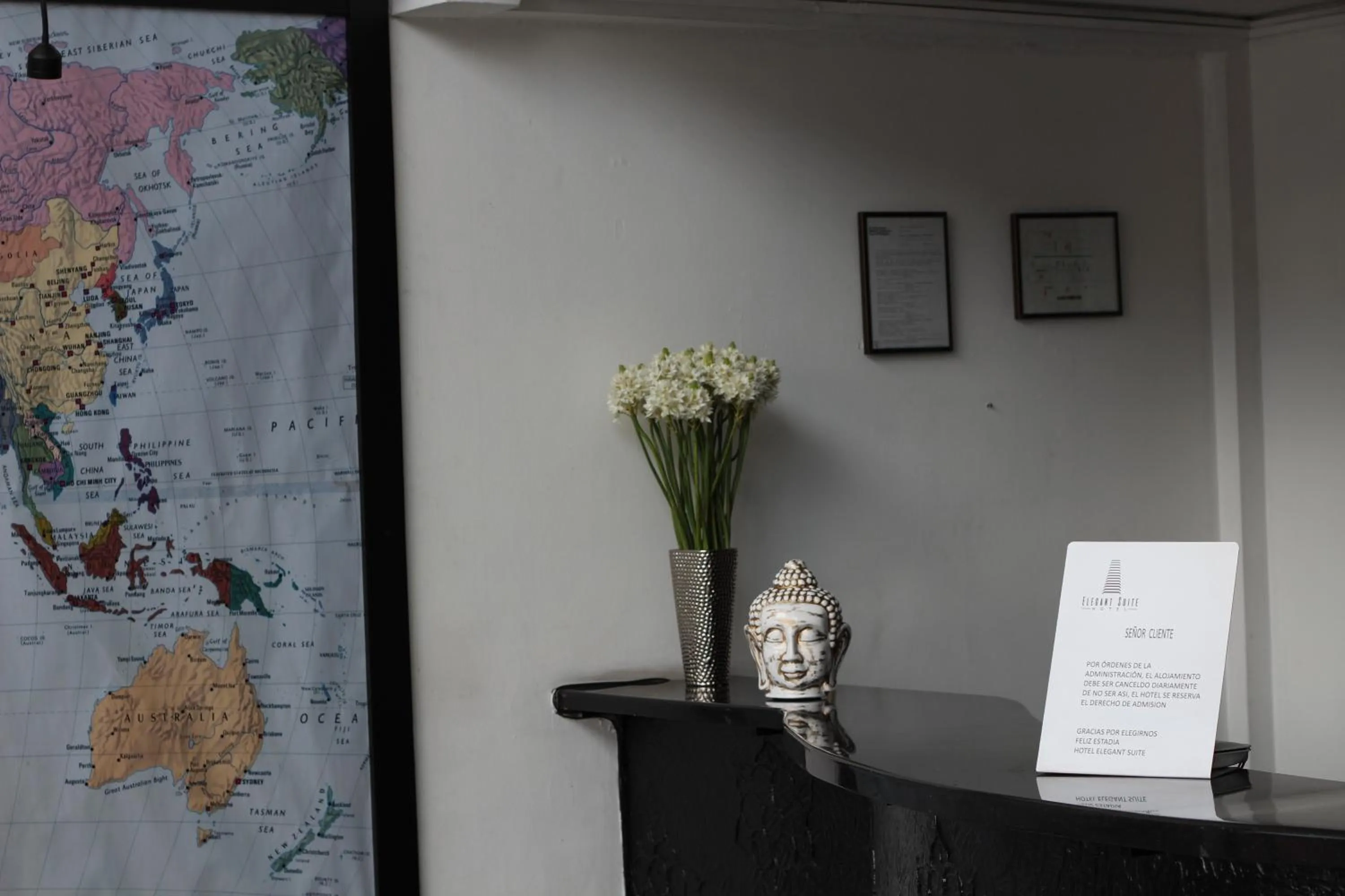 Lobby or reception in Hotel Elegant Suite