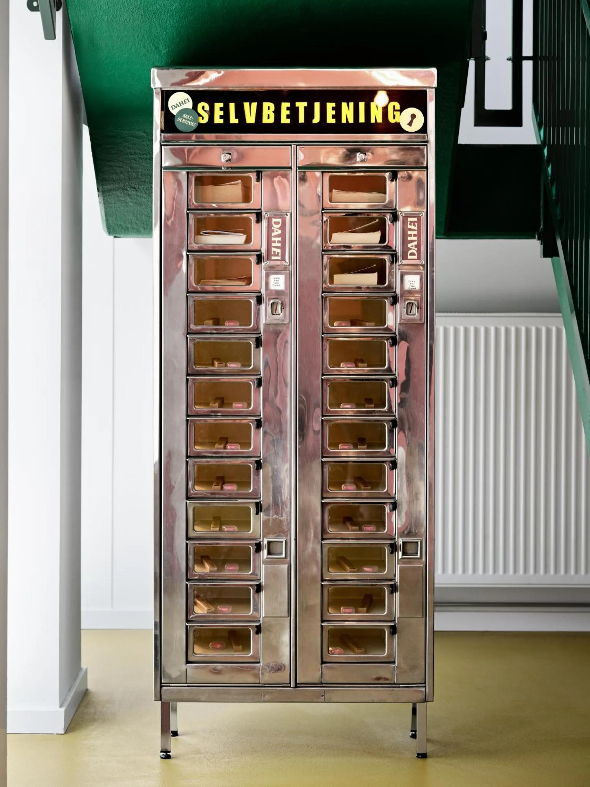 Decorative detail in Dahei Apartment Hotel