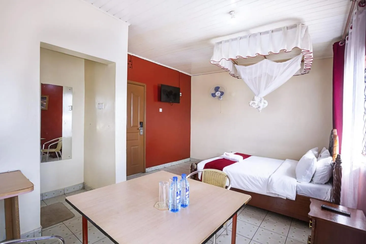 Bedroom in Melvic Hotel