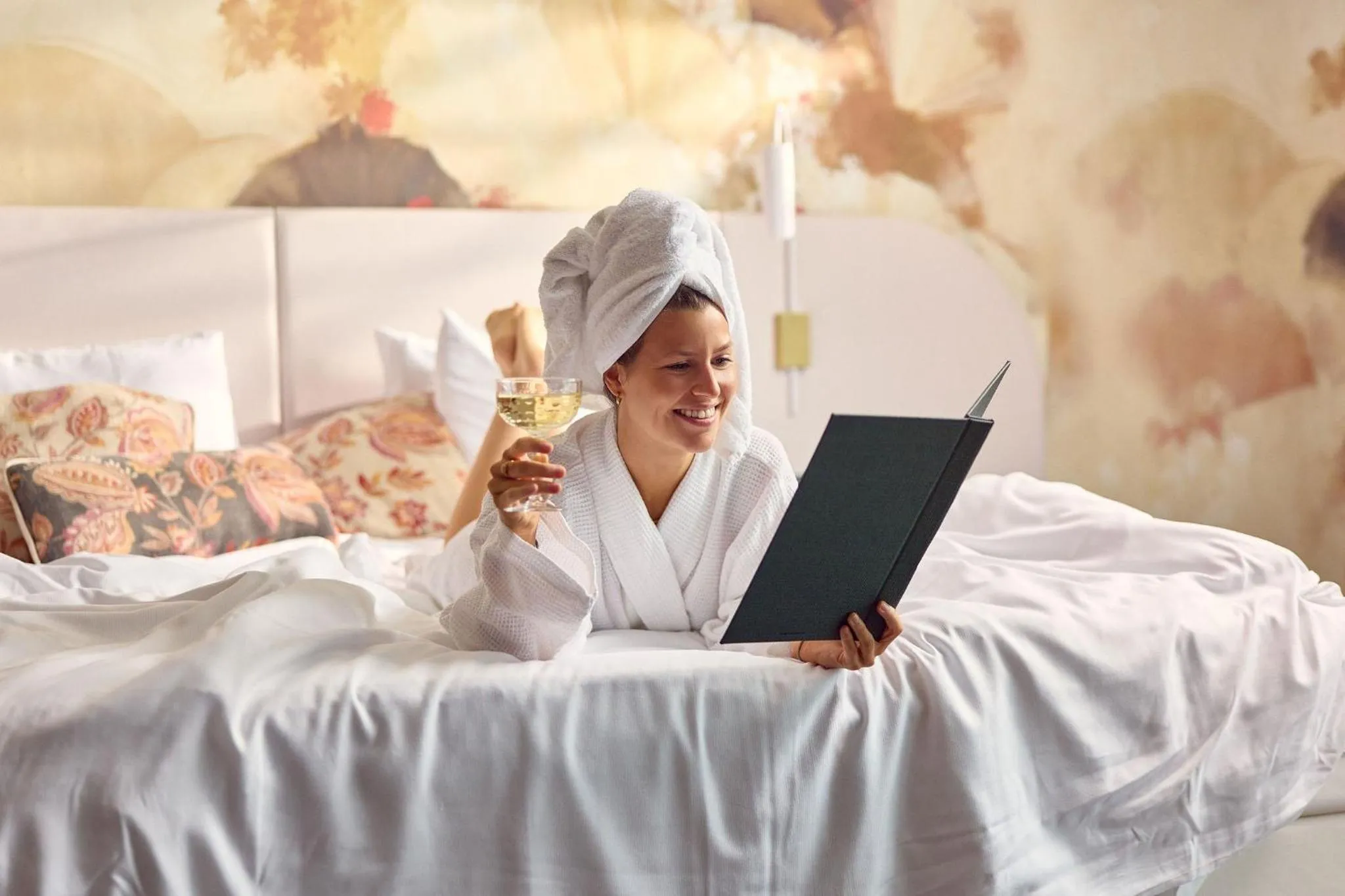 Bedroom, Bed in Van der Valk Hotel Gent
