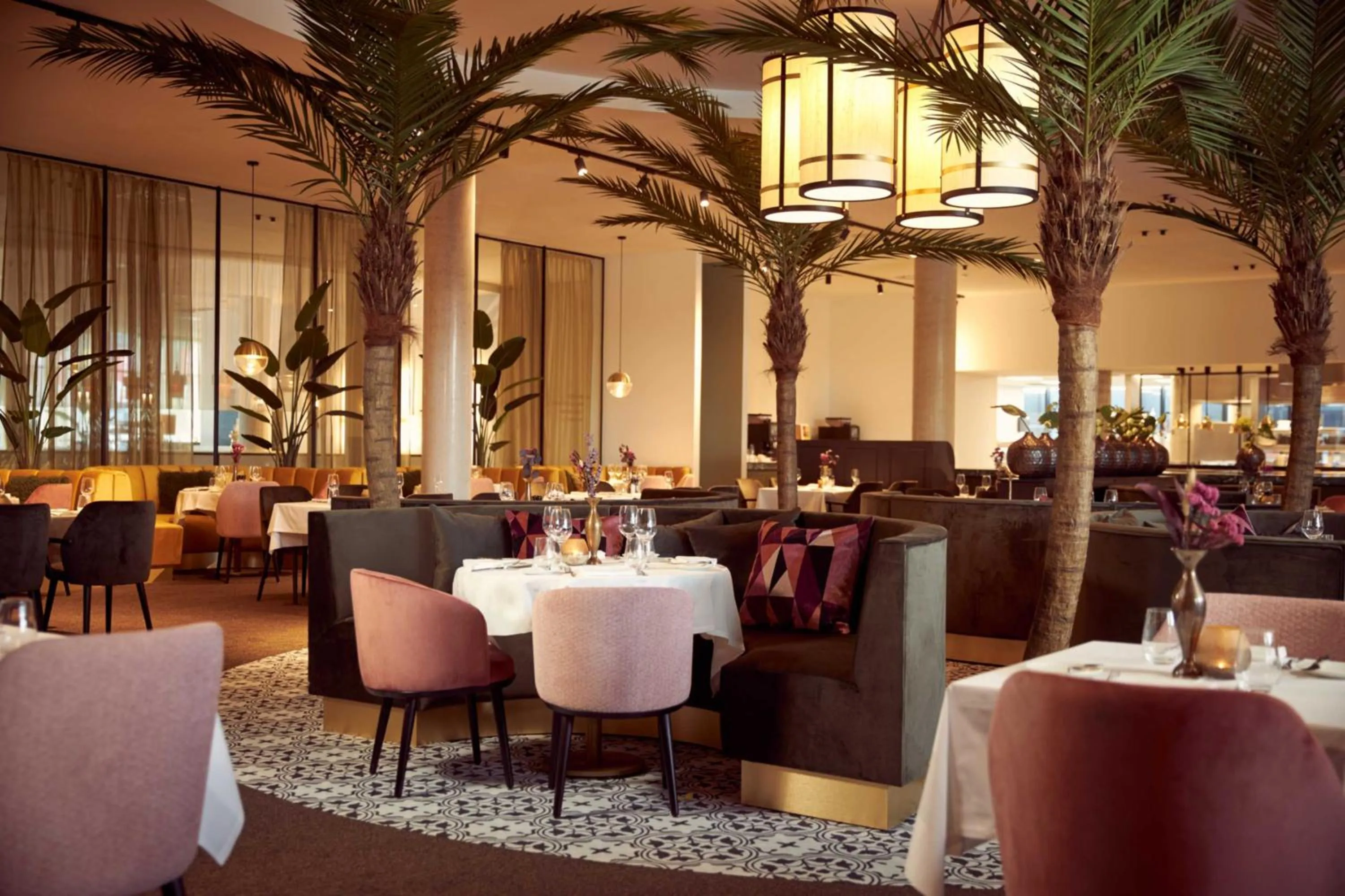 Restaurant/places to eat in Van der Valk Hotel Gent