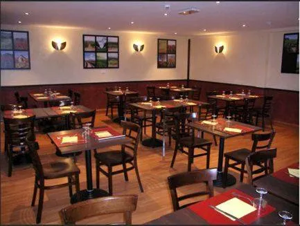 Restaurant/places to eat in HSA - Le Relax