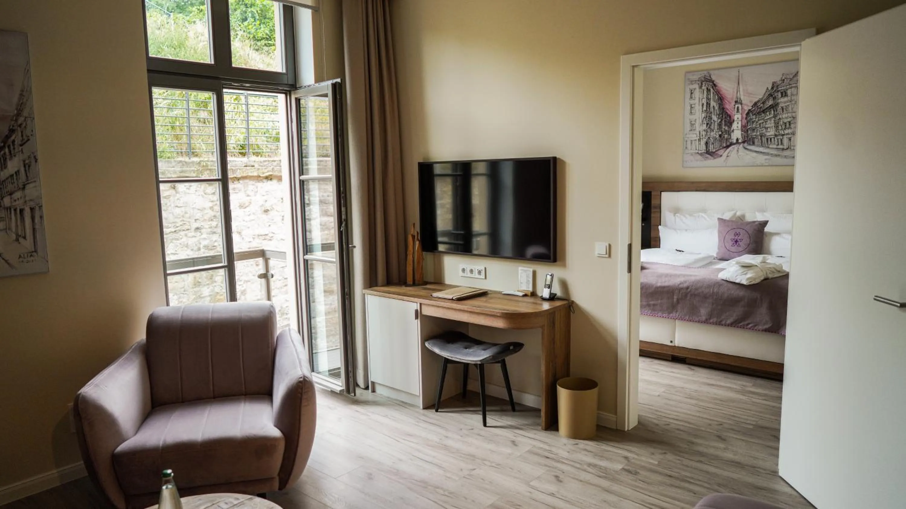 Photo of the whole room, Bed in DAS KEHRS - Hotel auf dem Petersberg