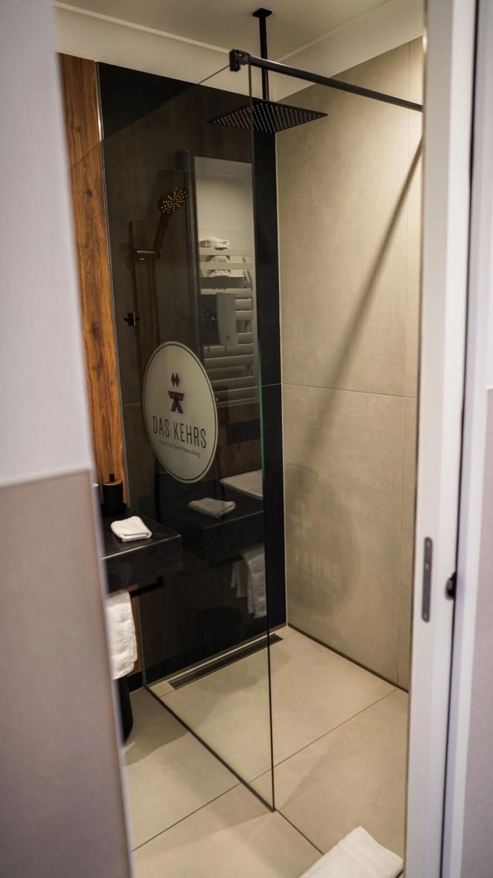 Shower in DAS KEHRS - Hotel auf dem Petersberg