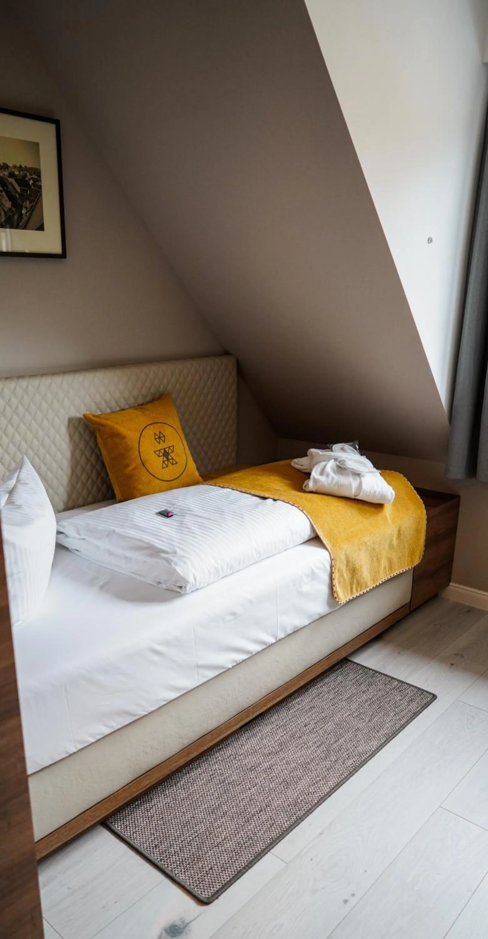 Bed in DAS KEHRS - Hotel auf dem Petersberg