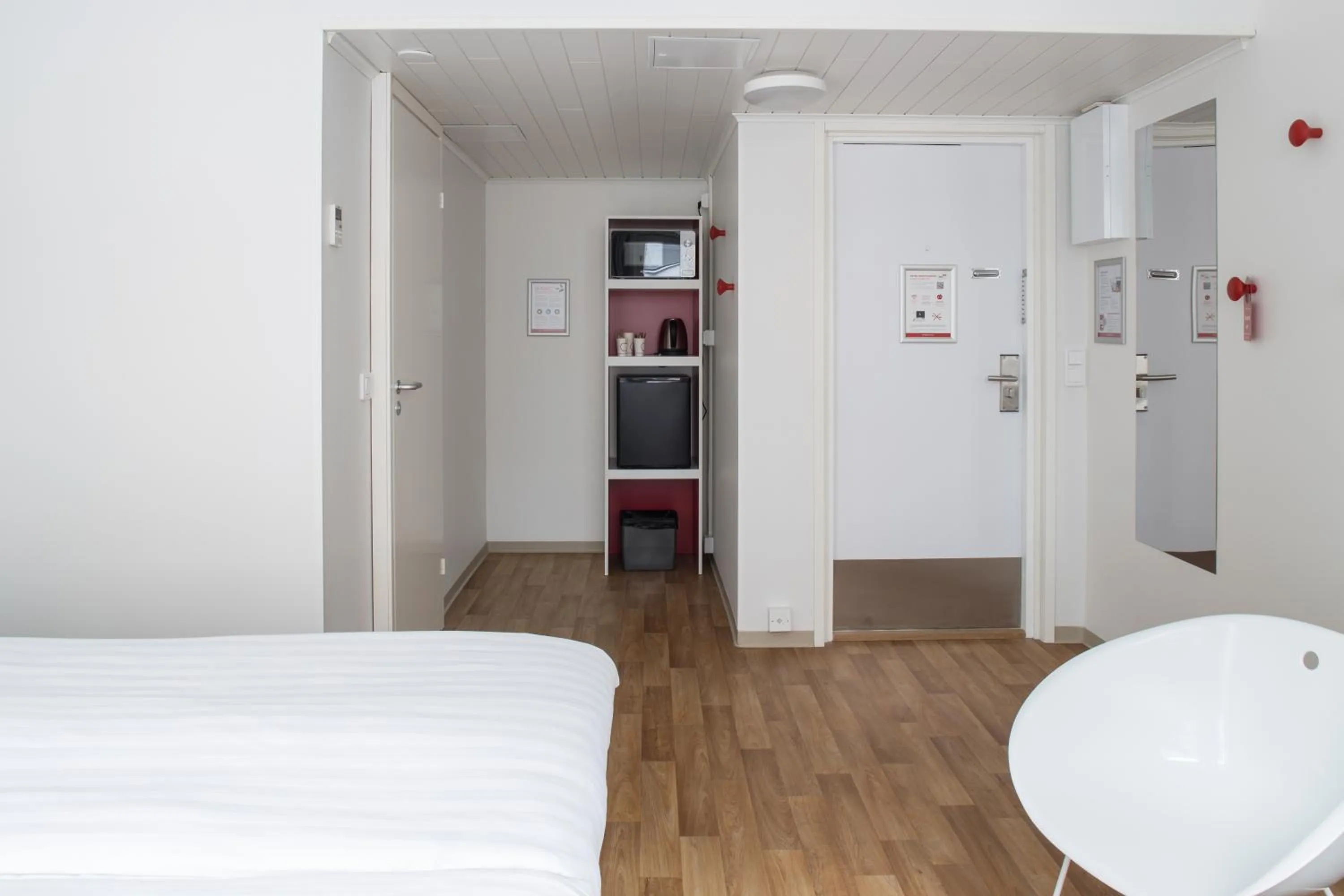 Photo of the whole room, Bed in Omena Hotel Pori