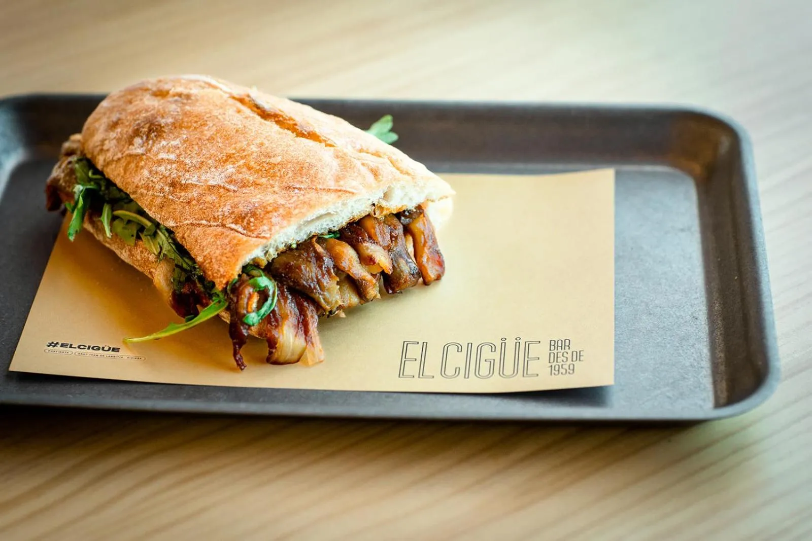 Lounge or bar in Hostal La Cigüeña