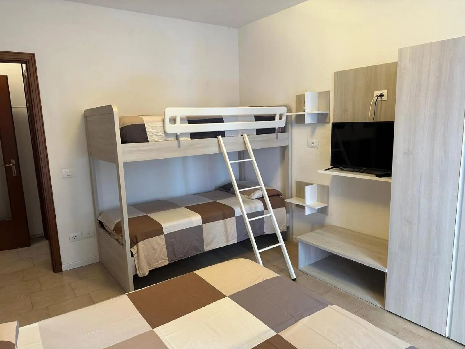 Bed in Antica Campione Rooms & Hostel