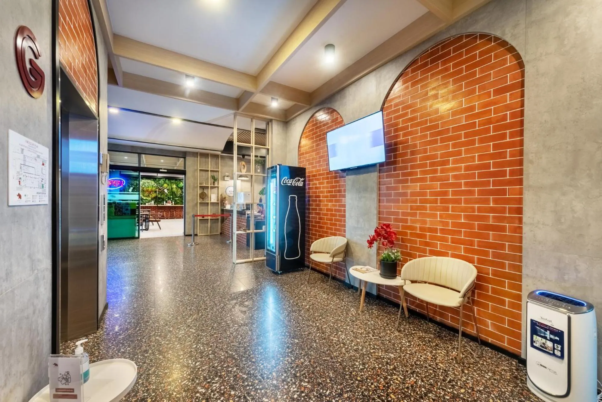 Lobby or reception in PLAAI Plus Hotel Rayong