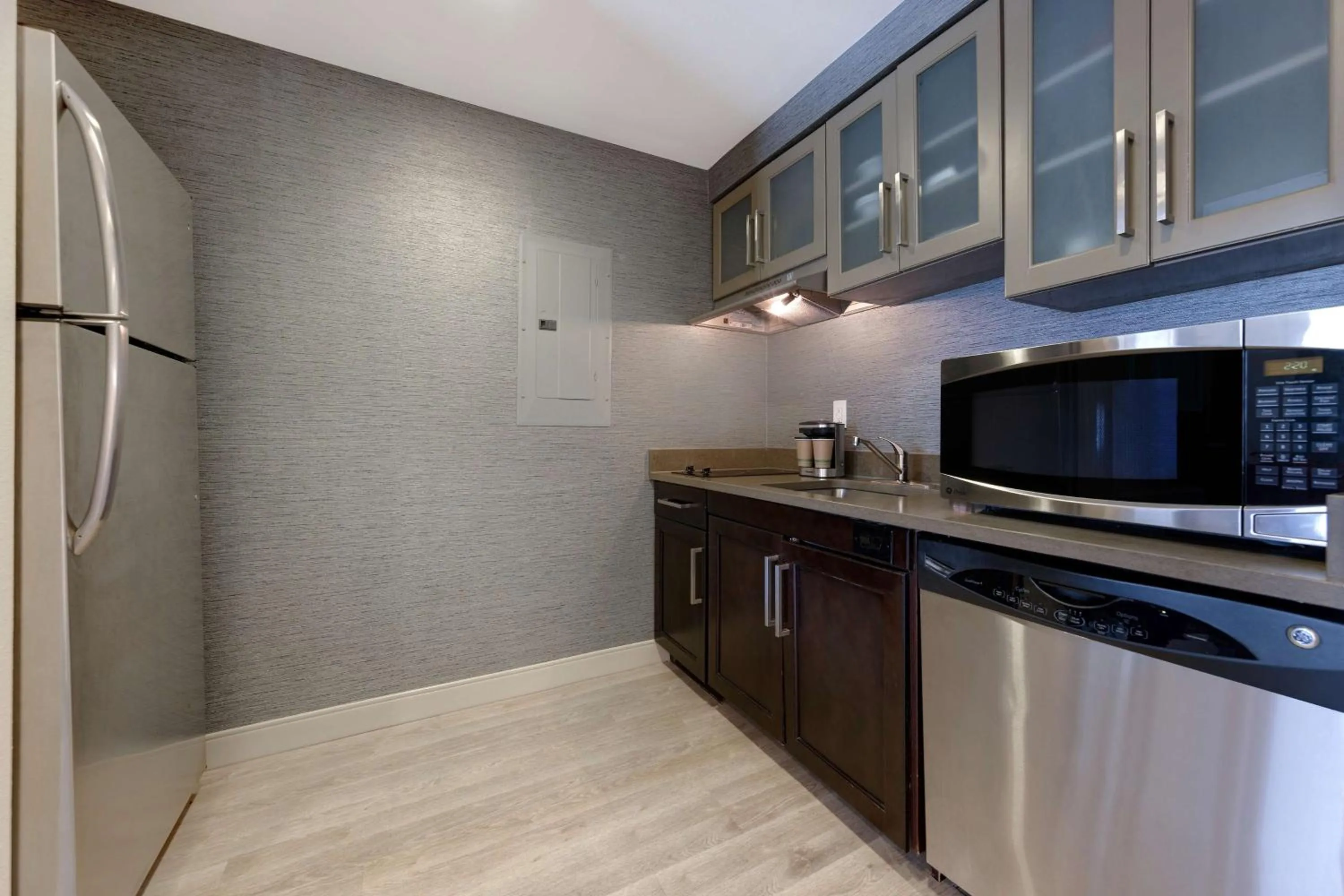 Kitchen or kitchenette in Homewood Suites Nashville Vanderbilt